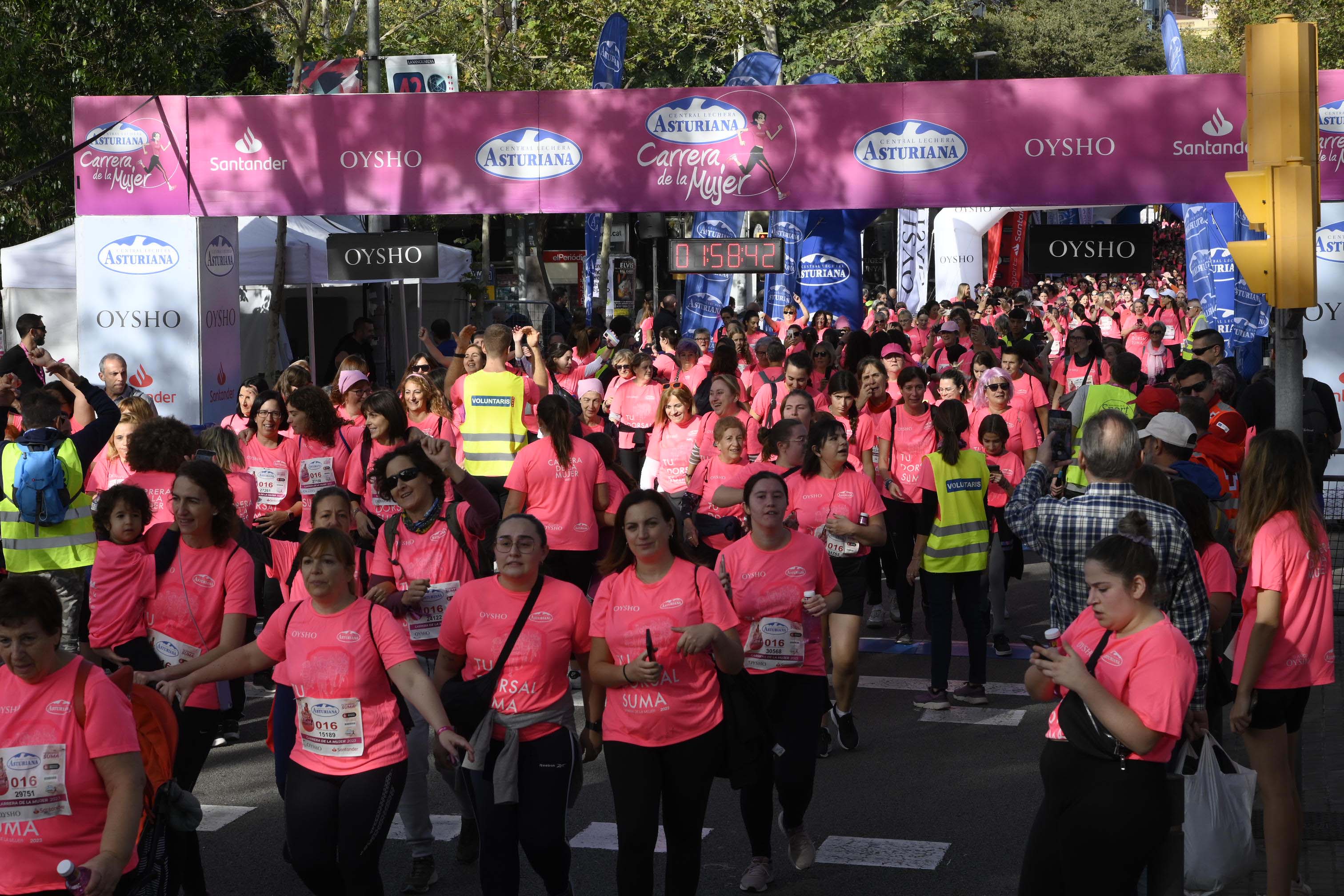 Las mejores fotos de la Carrera de la Mujer de Barcelona 2023. 6534