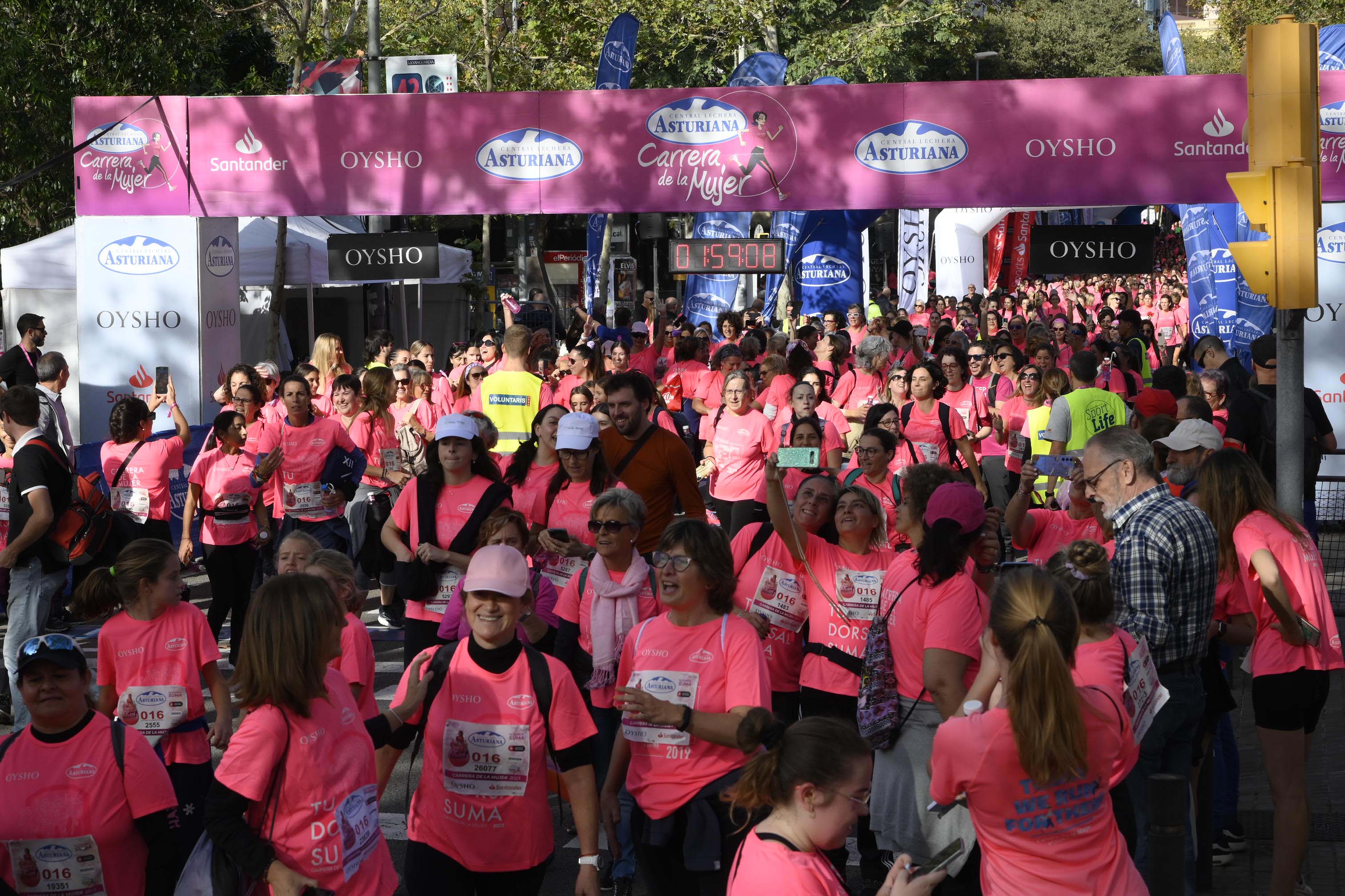 Las mejores fotos de la Carrera de la Mujer de Barcelona 2023. 6547