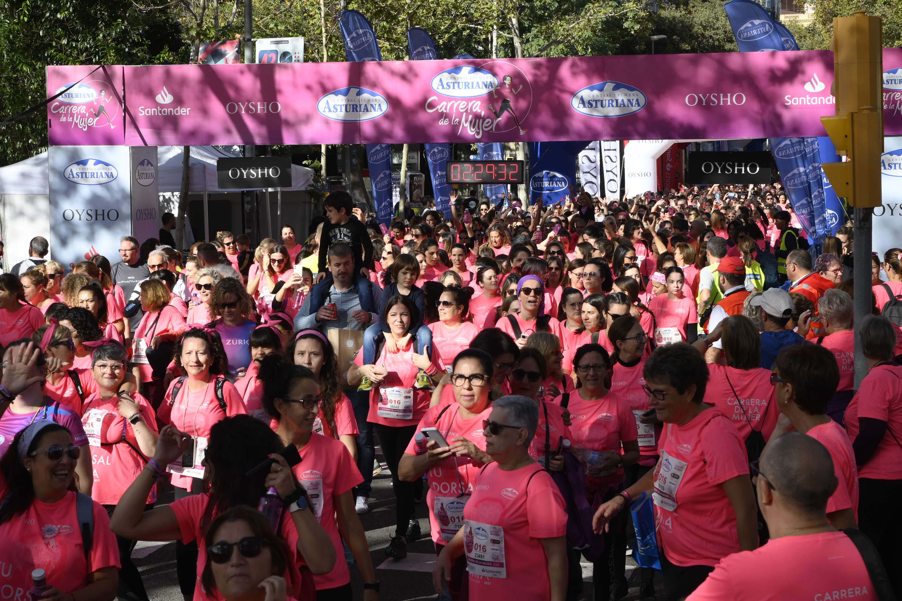 Las mejores fotos de la Carrera de la Mujer de Barcelona 2023. 7409