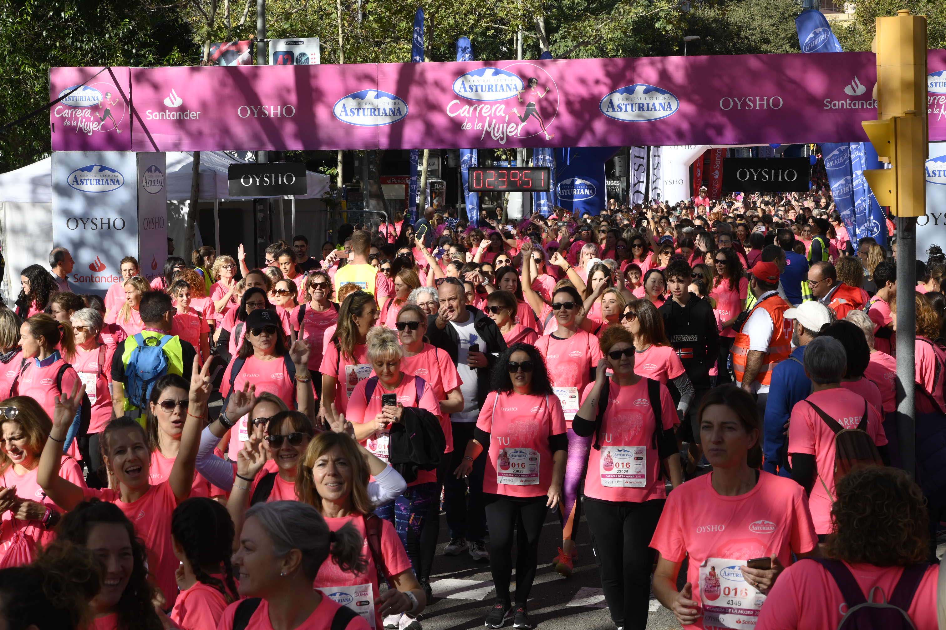 Las mejores fotos de la Carrera de la Mujer de Barcelona 2023. 7701