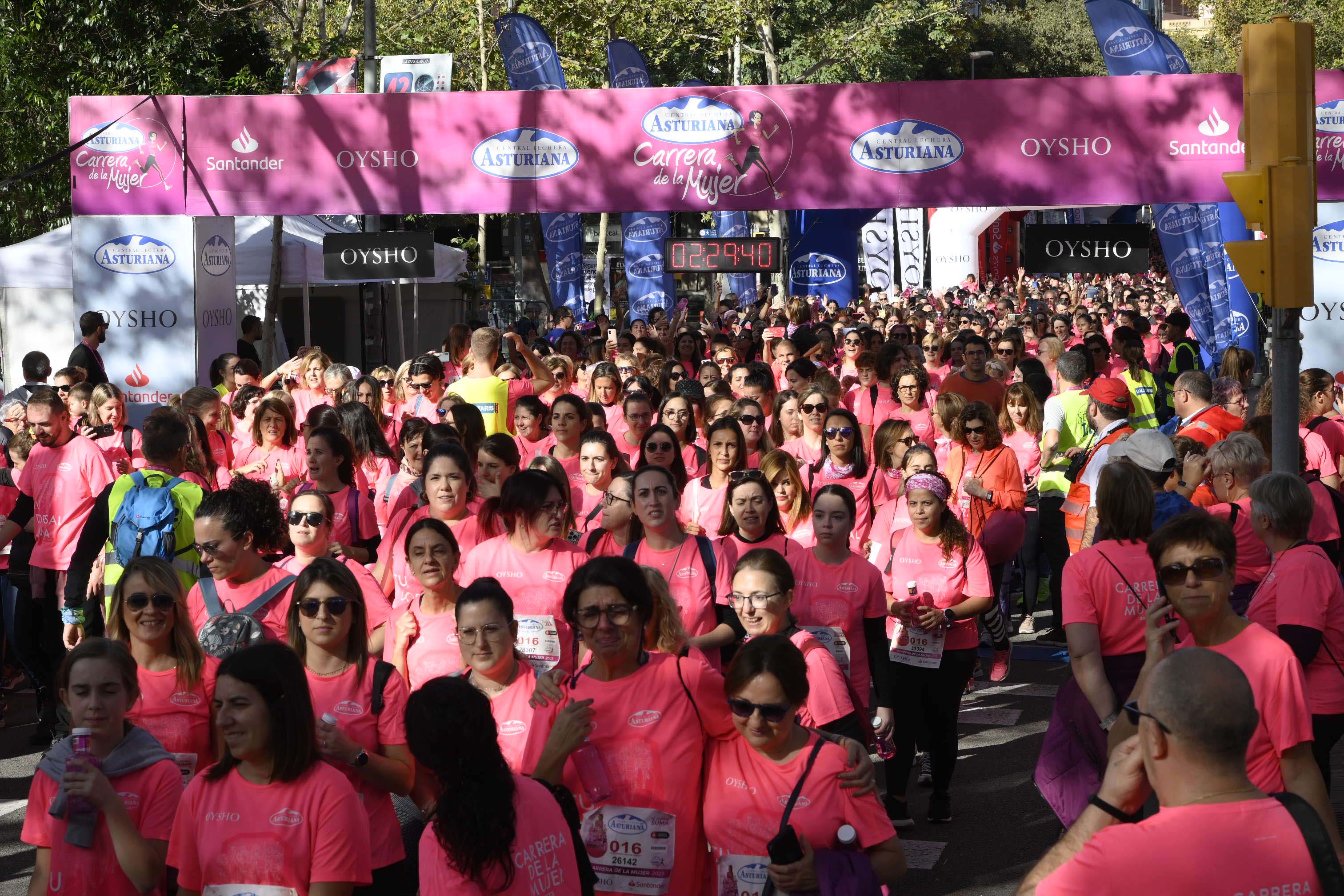 Las mejores fotos de la Carrera de la Mujer de Barcelona 2023. 7413