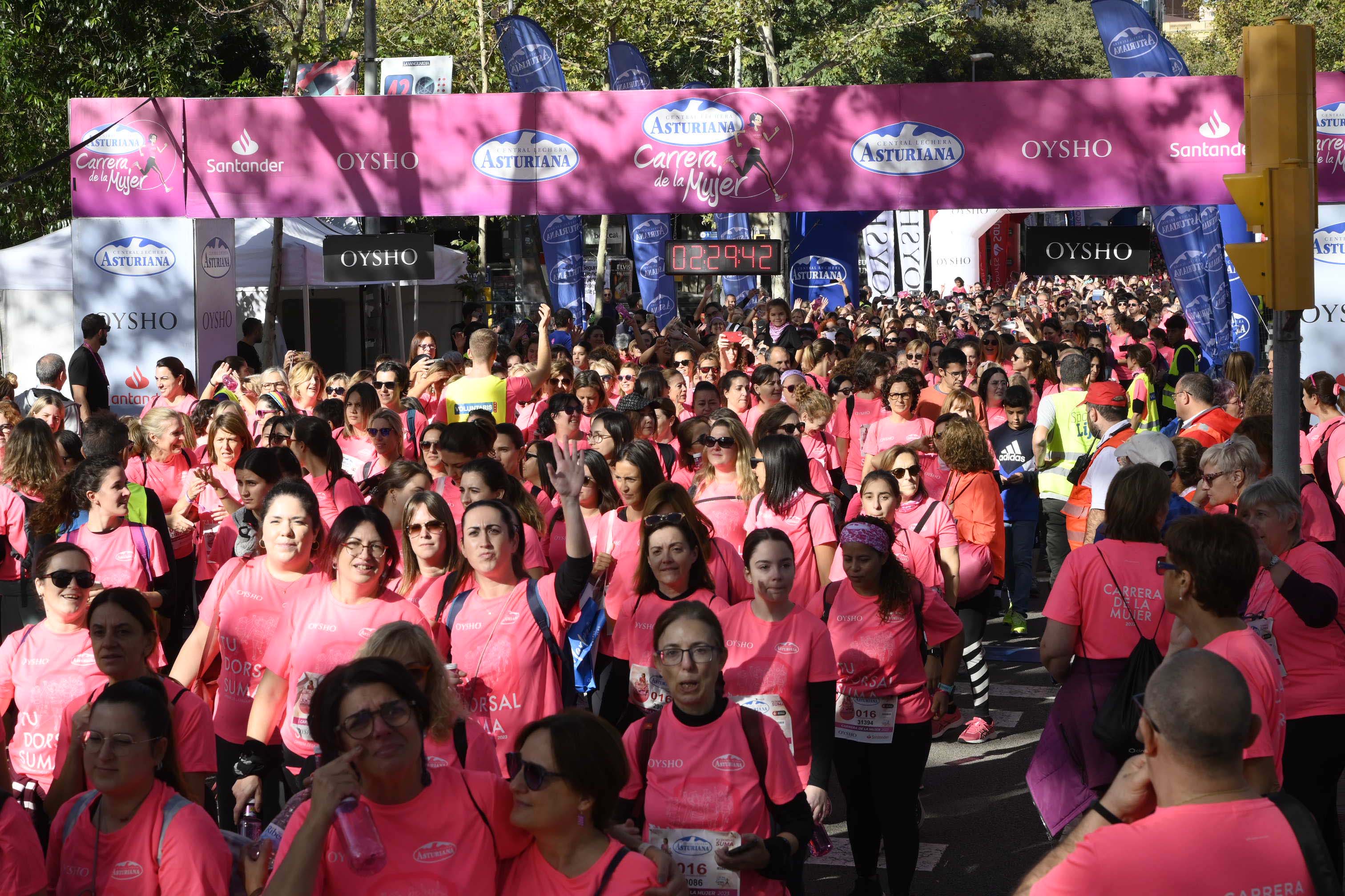 Las mejores fotos de la Carrera de la Mujer de Barcelona 2023. 7414