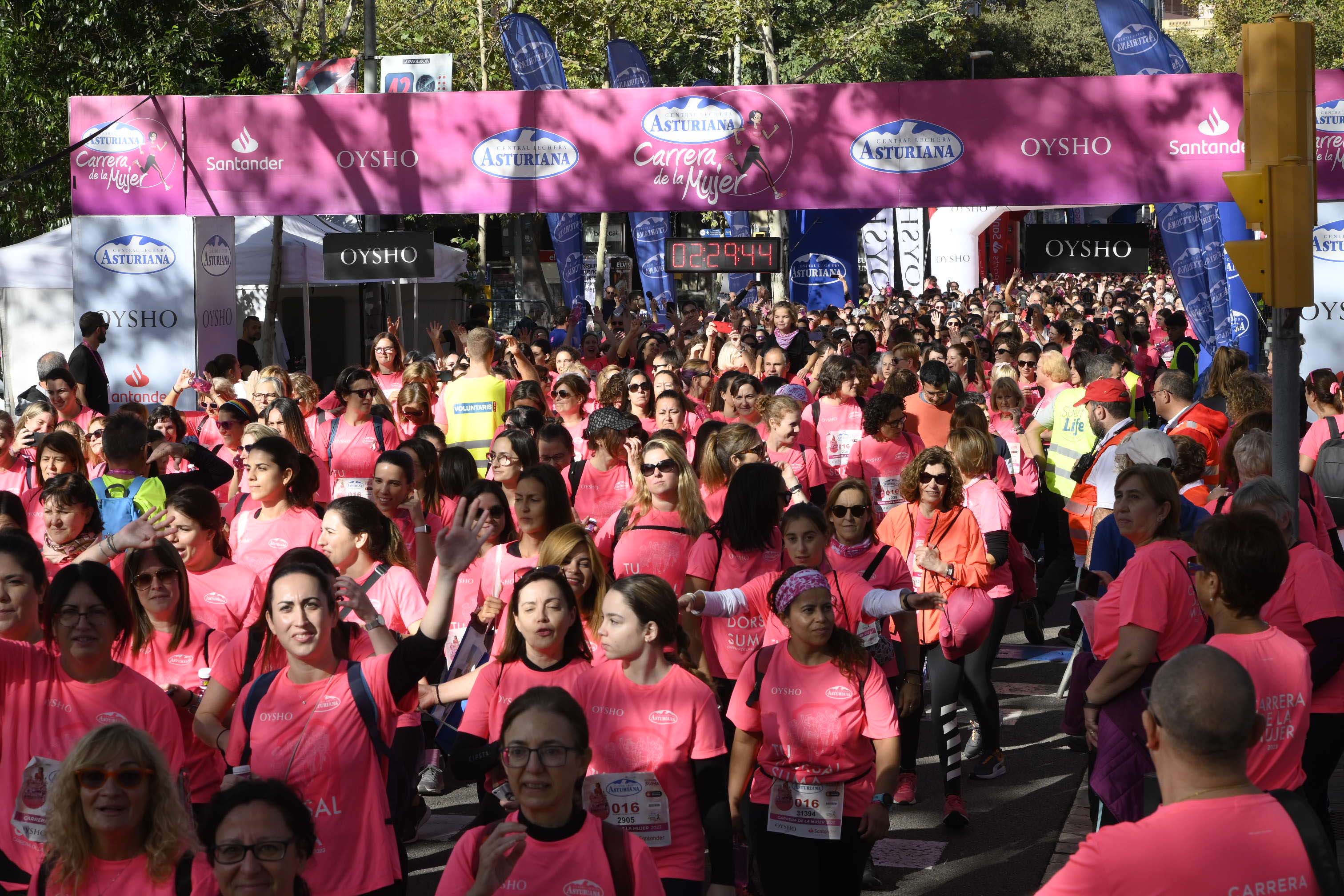 Las mejores fotos de la Carrera de la Mujer de Barcelona 2023. 7415