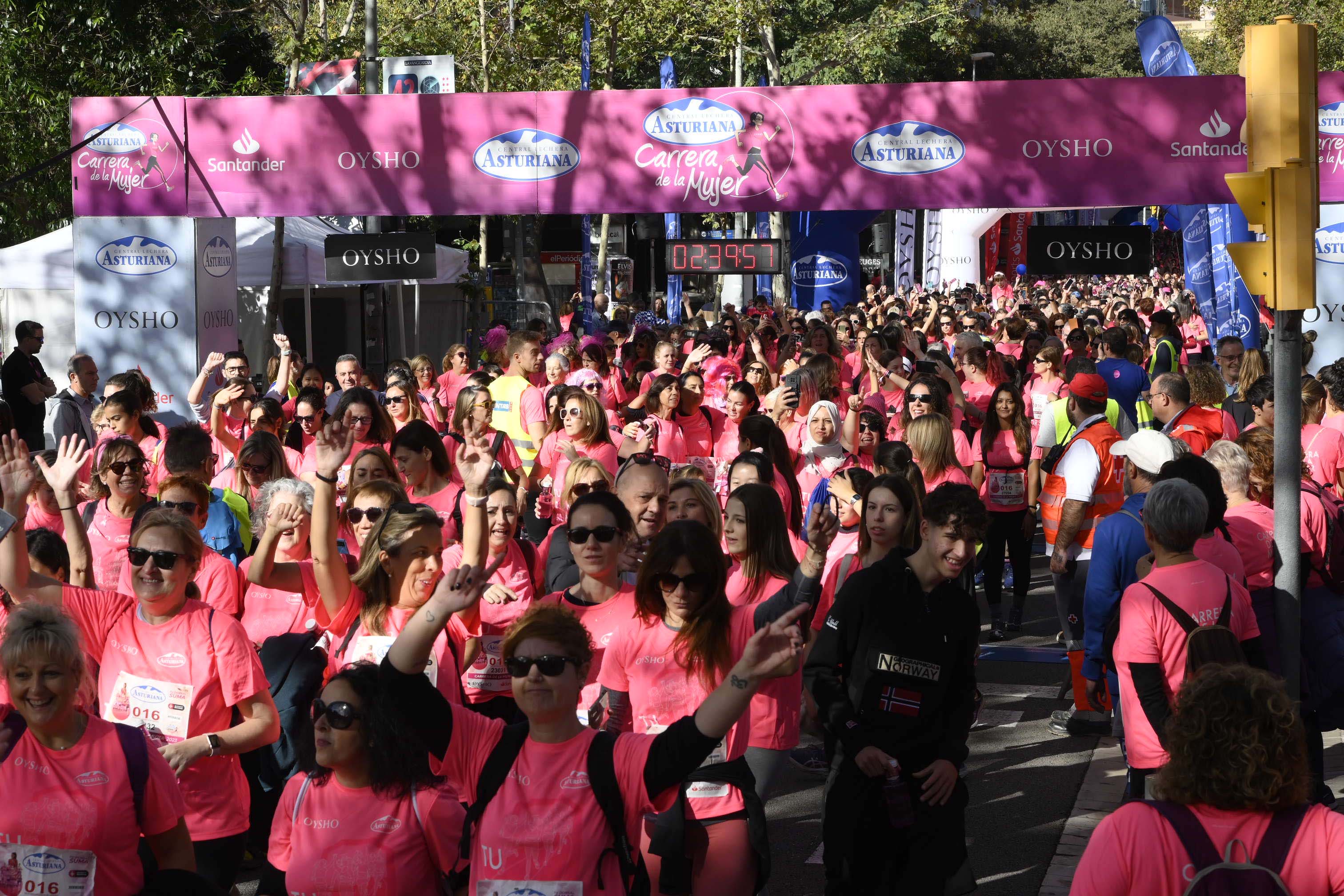Las mejores fotos de la Carrera de la Mujer de Barcelona 2023. 7704