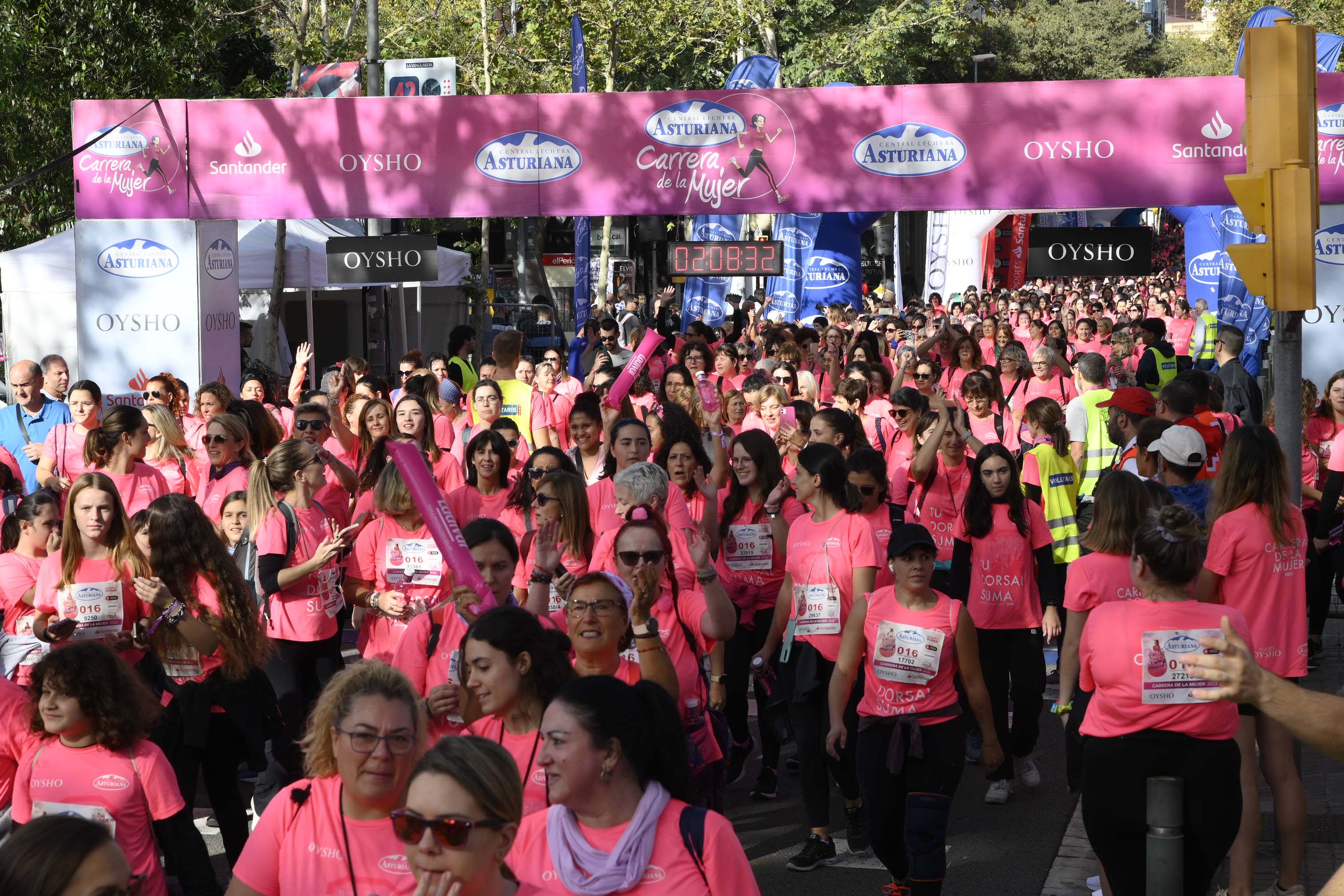 Las mejores fotos de la Carrera de la Mujer de Barcelona 2023. 6817