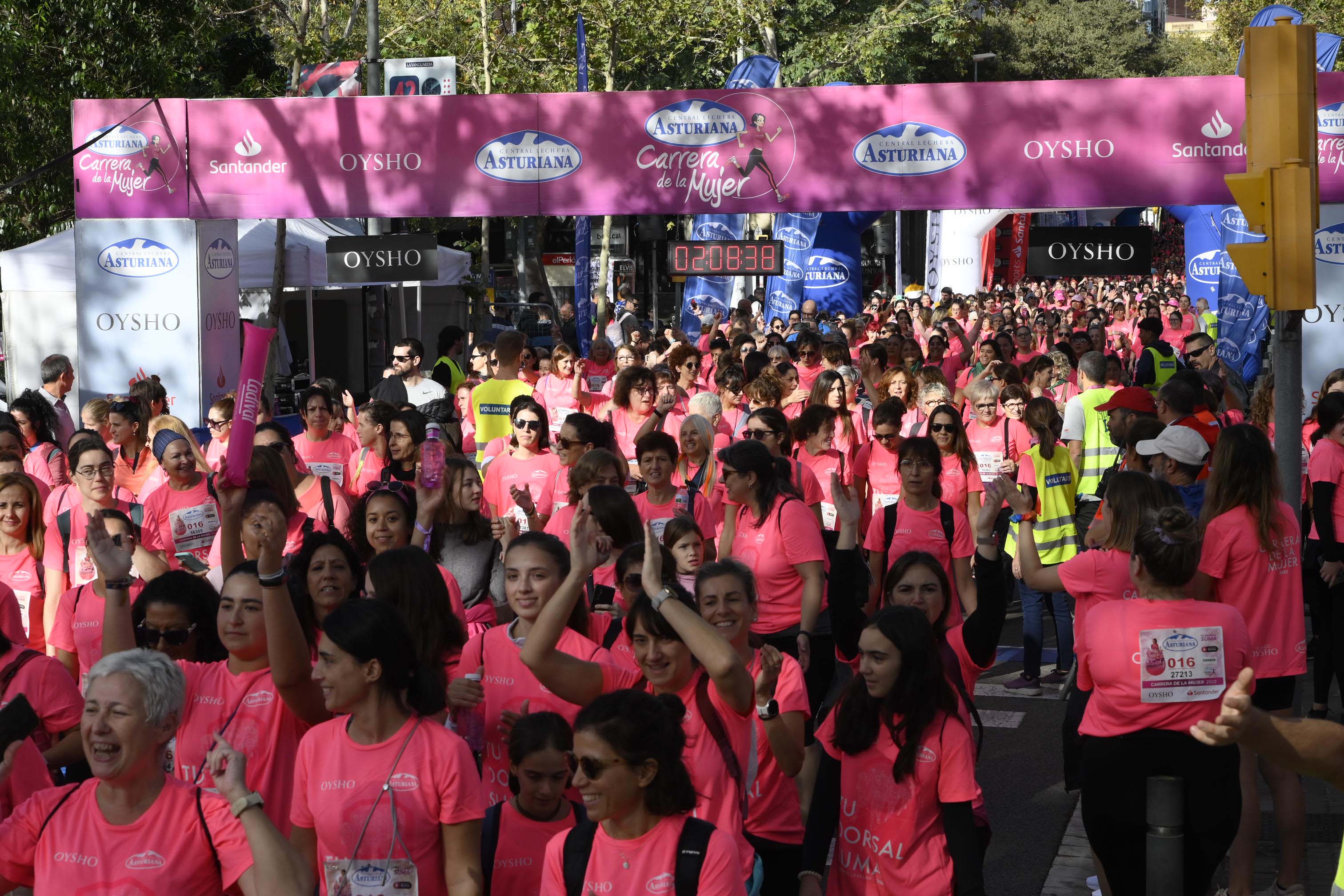 Las mejores fotos de la Carrera de la Mujer de Barcelona 2023. 6820