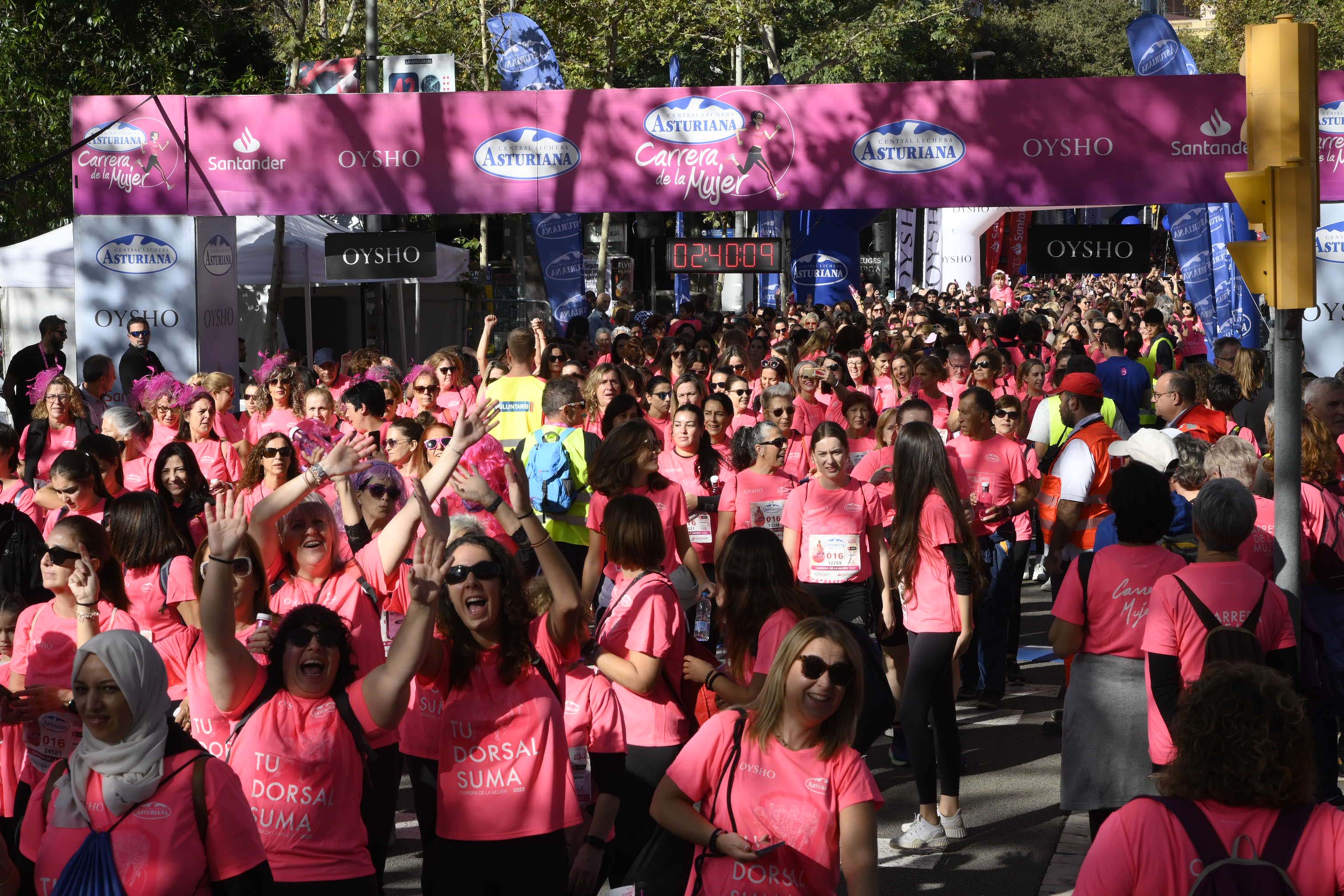 Las mejores fotos de la Carrera de la Mujer de Barcelona 2023. 7710