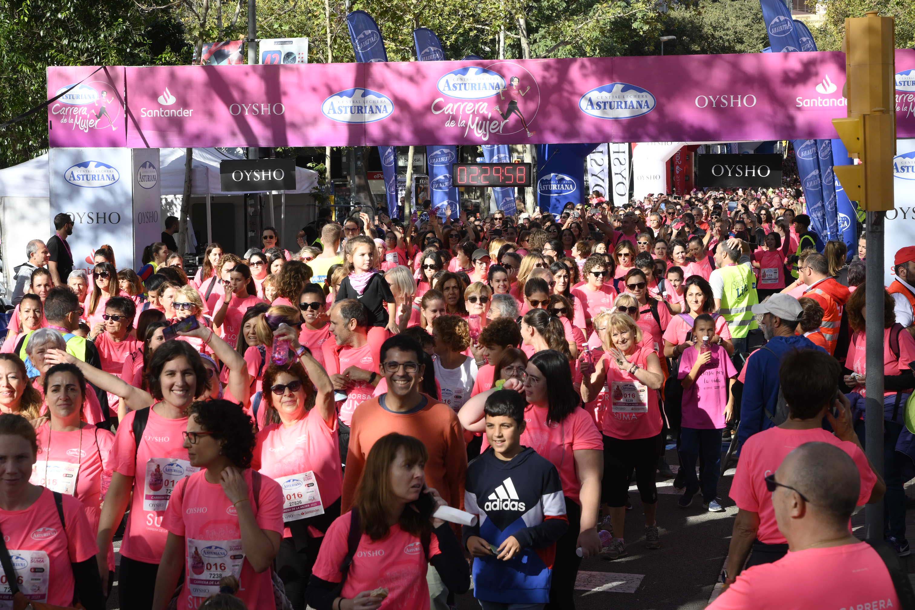 Las mejores fotos de la Carrera de la Mujer de Barcelona 2023. 7422