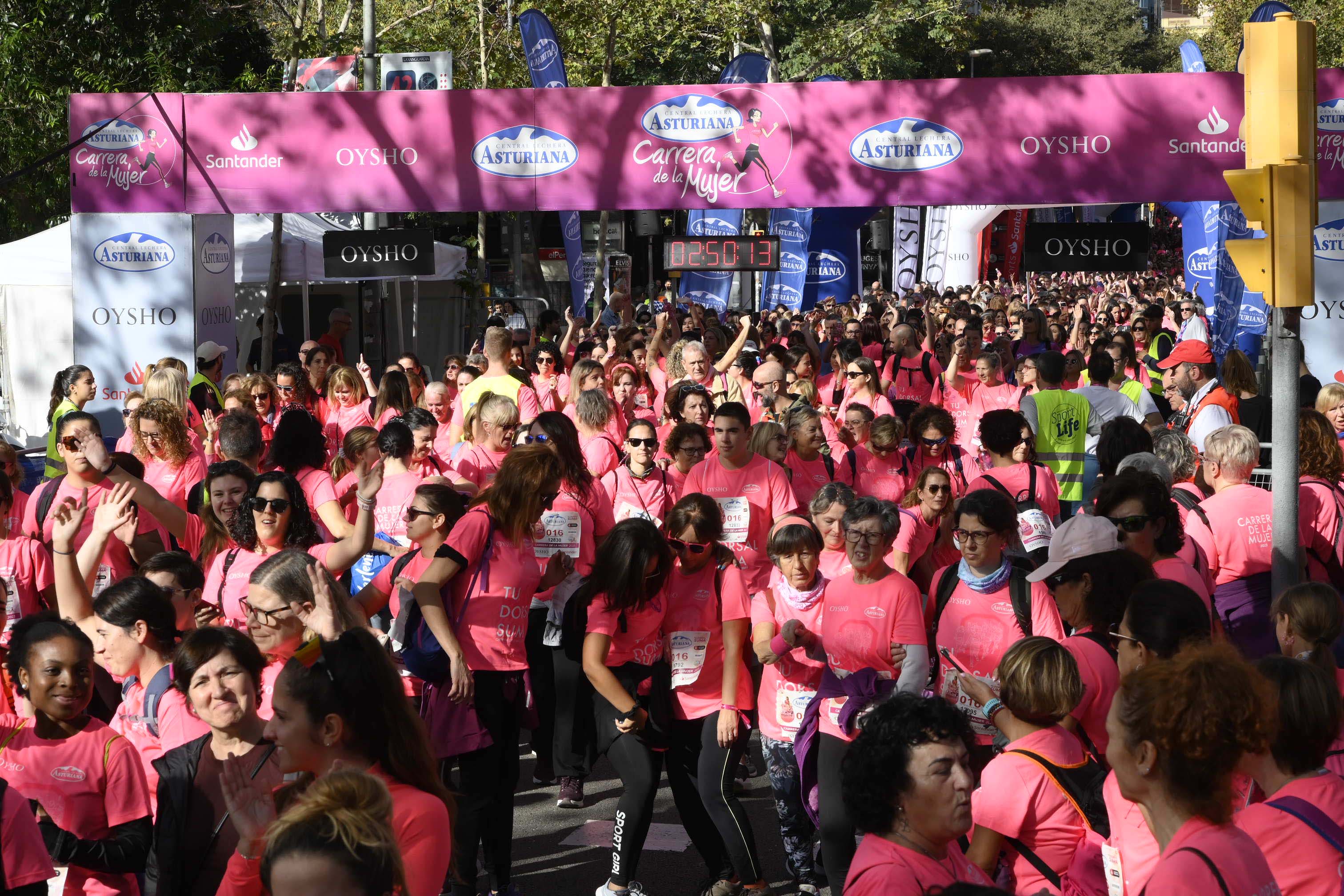 Las mejores fotos de la Carrera de la Mujer de Barcelona 2023. 8008