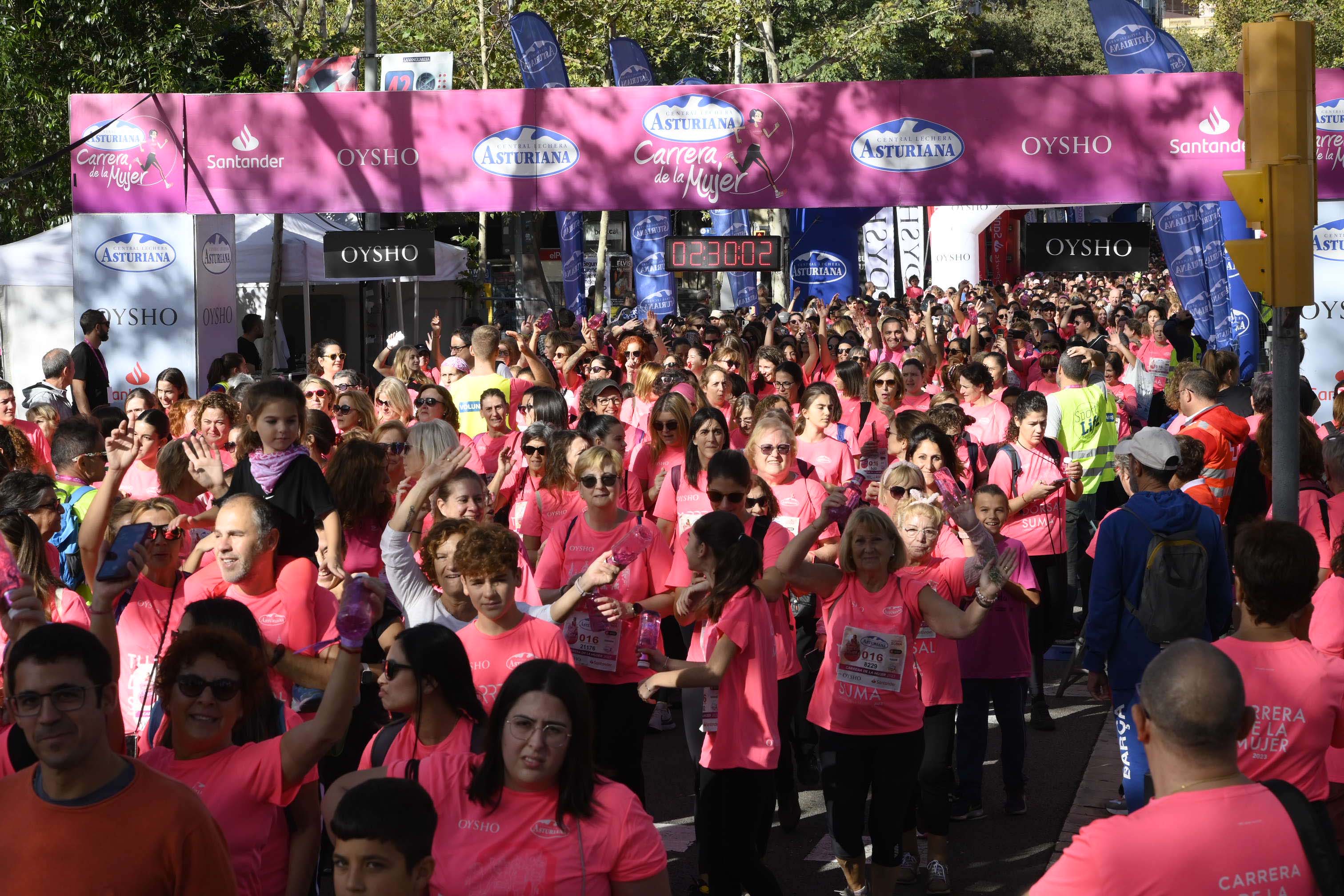 Las mejores fotos de la Carrera de la Mujer de Barcelona 2023. 7424