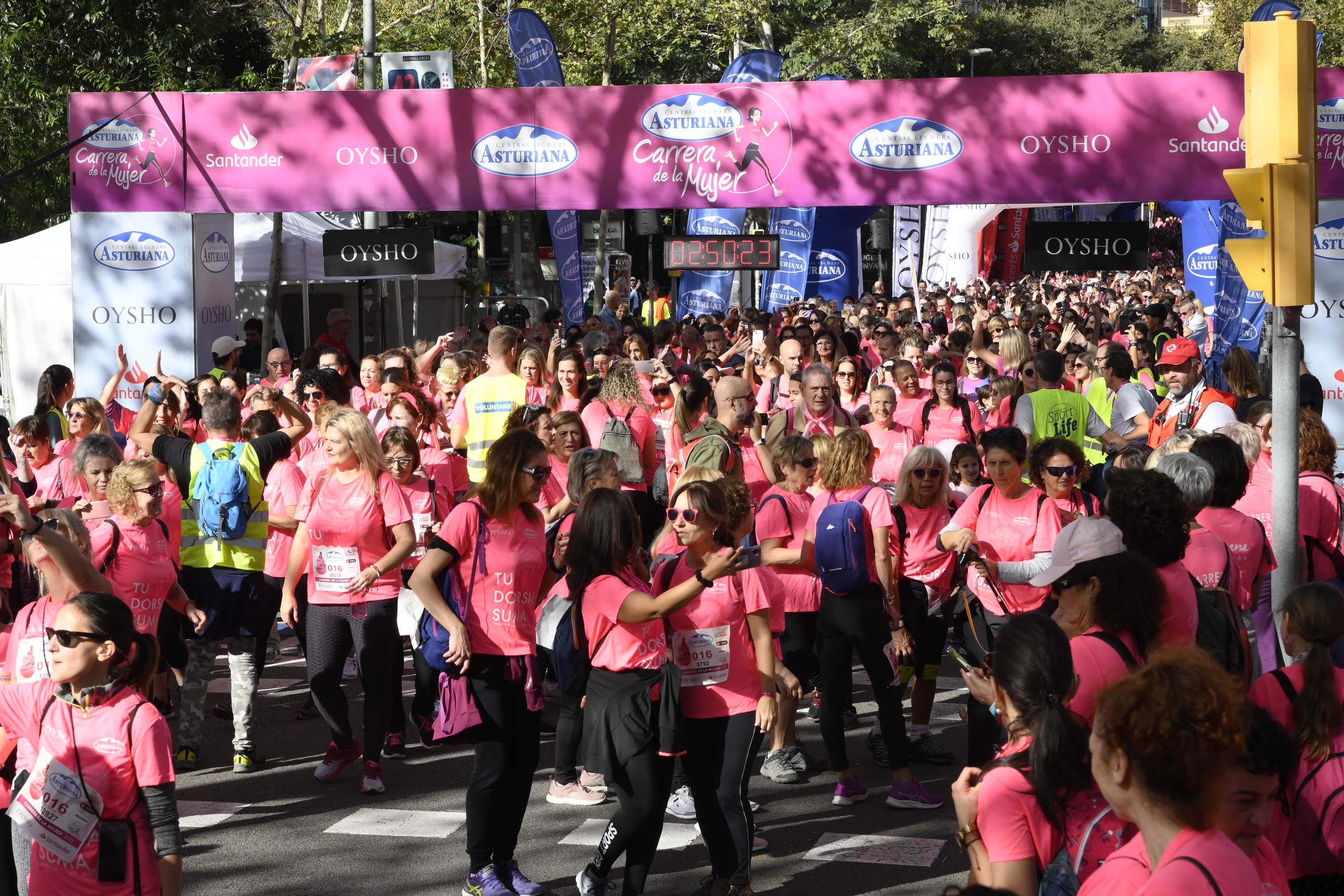 Las mejores fotos de la Carrera de la Mujer de Barcelona 2023. 8013