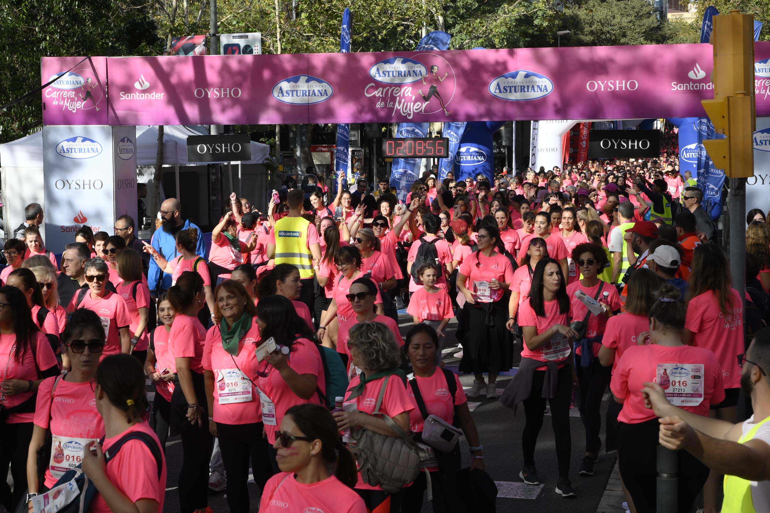 Las mejores fotos de la Carrera de la Mujer de Barcelona 2023. 6829