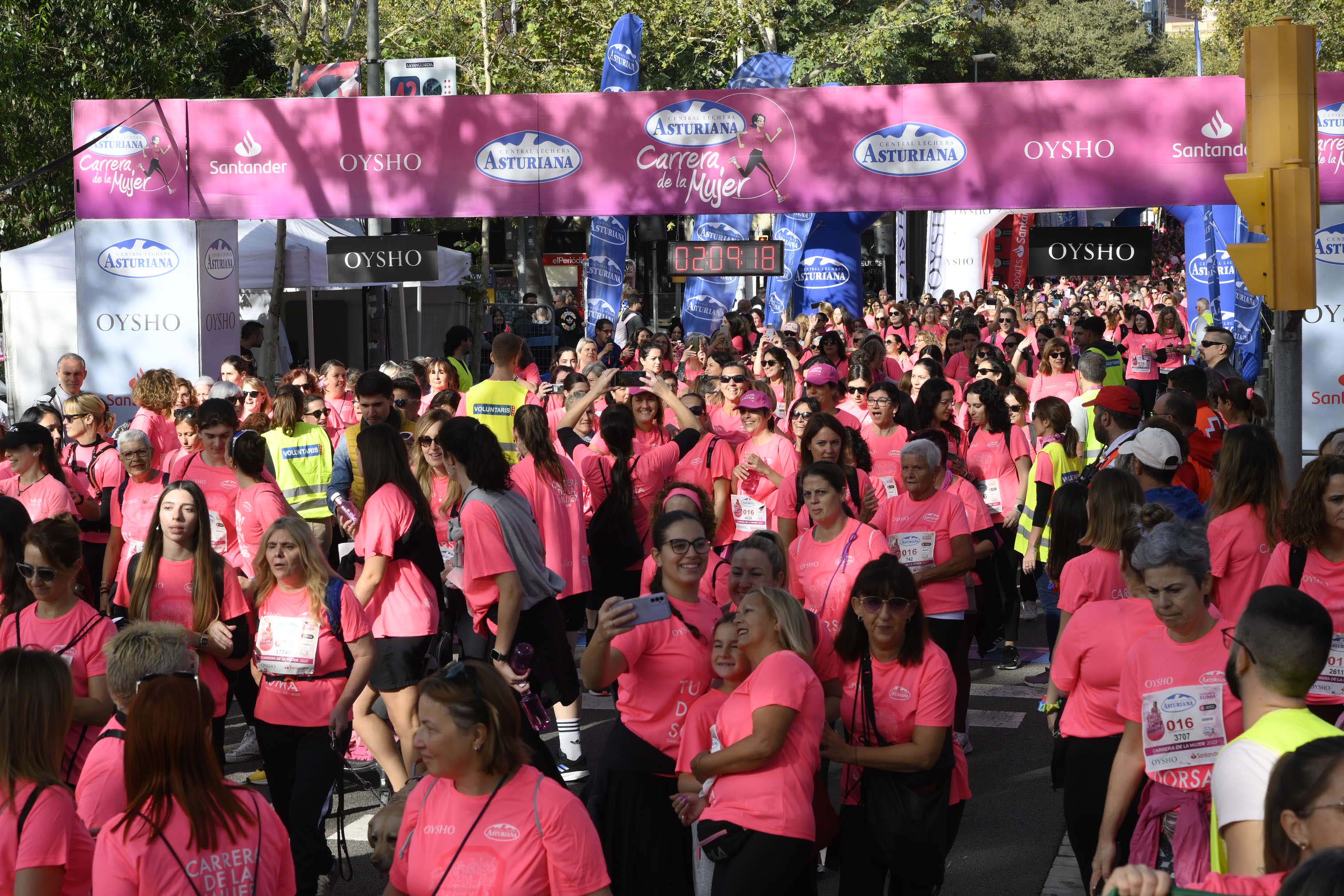 Las mejores fotos de la Carrera de la Mujer de Barcelona 2023. 6840