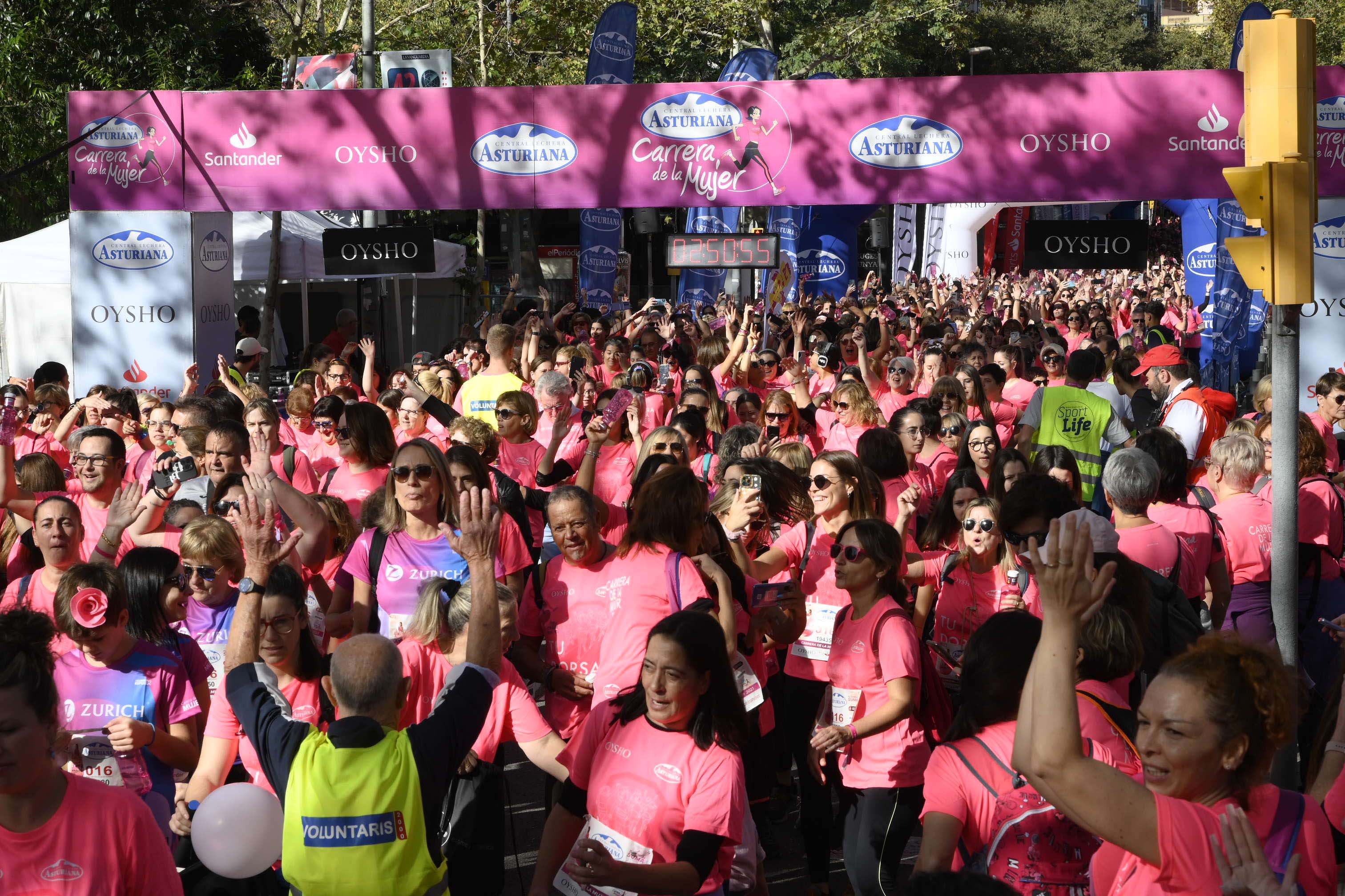 Las mejores fotos de la Carrera de la Mujer de Barcelona 2023. 8029