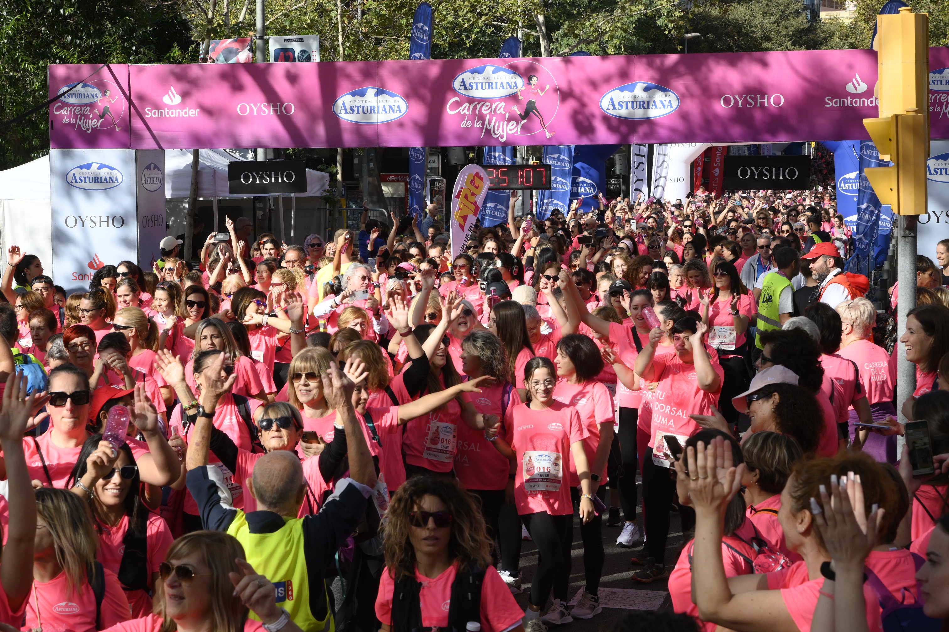 Las mejores fotos de la Carrera de la Mujer de Barcelona 2023. 8035