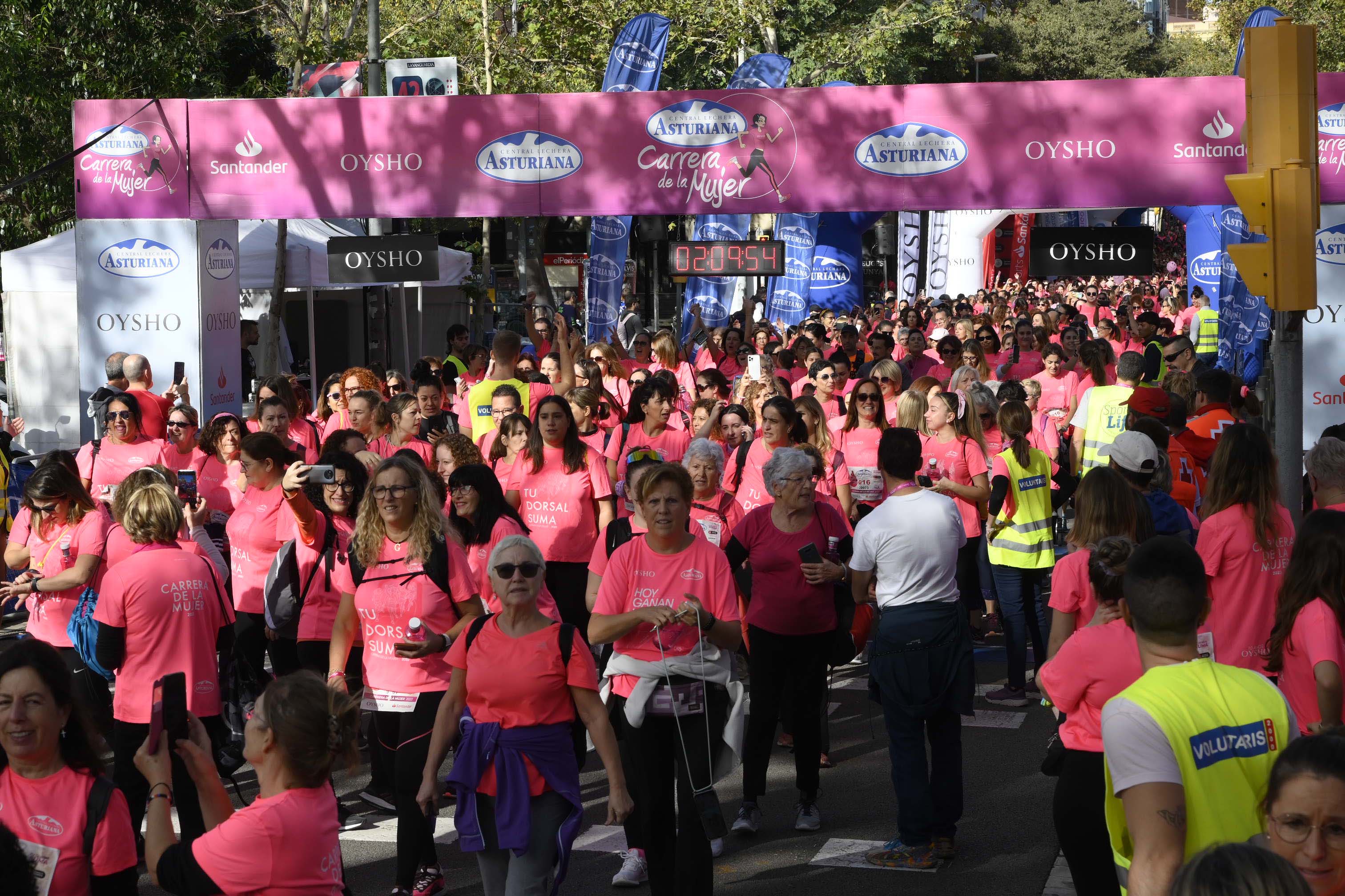 Las mejores fotos de la Carrera de la Mujer de Barcelona 2023. 6858