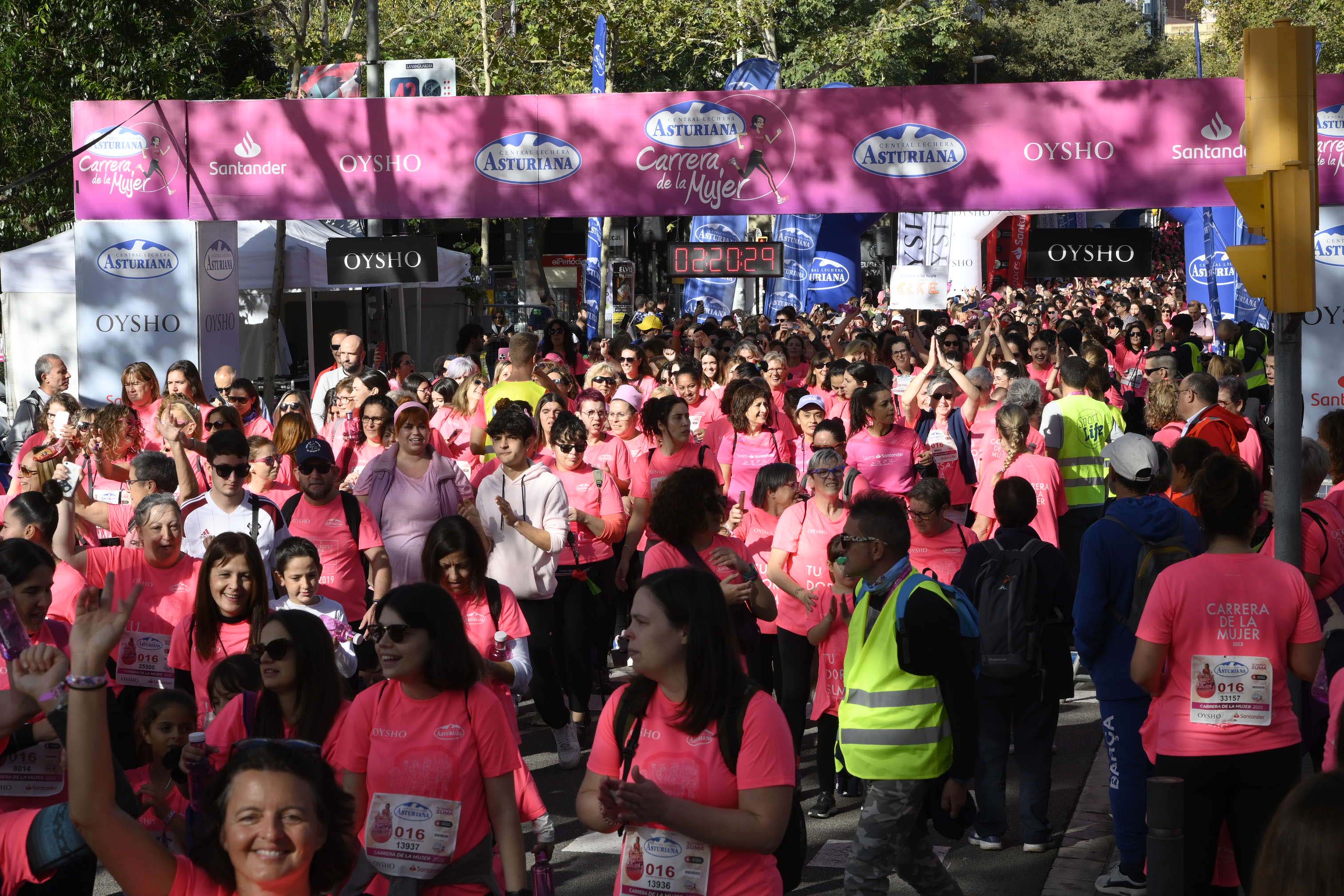 Las mejores fotos de la Carrera de la Mujer de Barcelona 2023. 7154