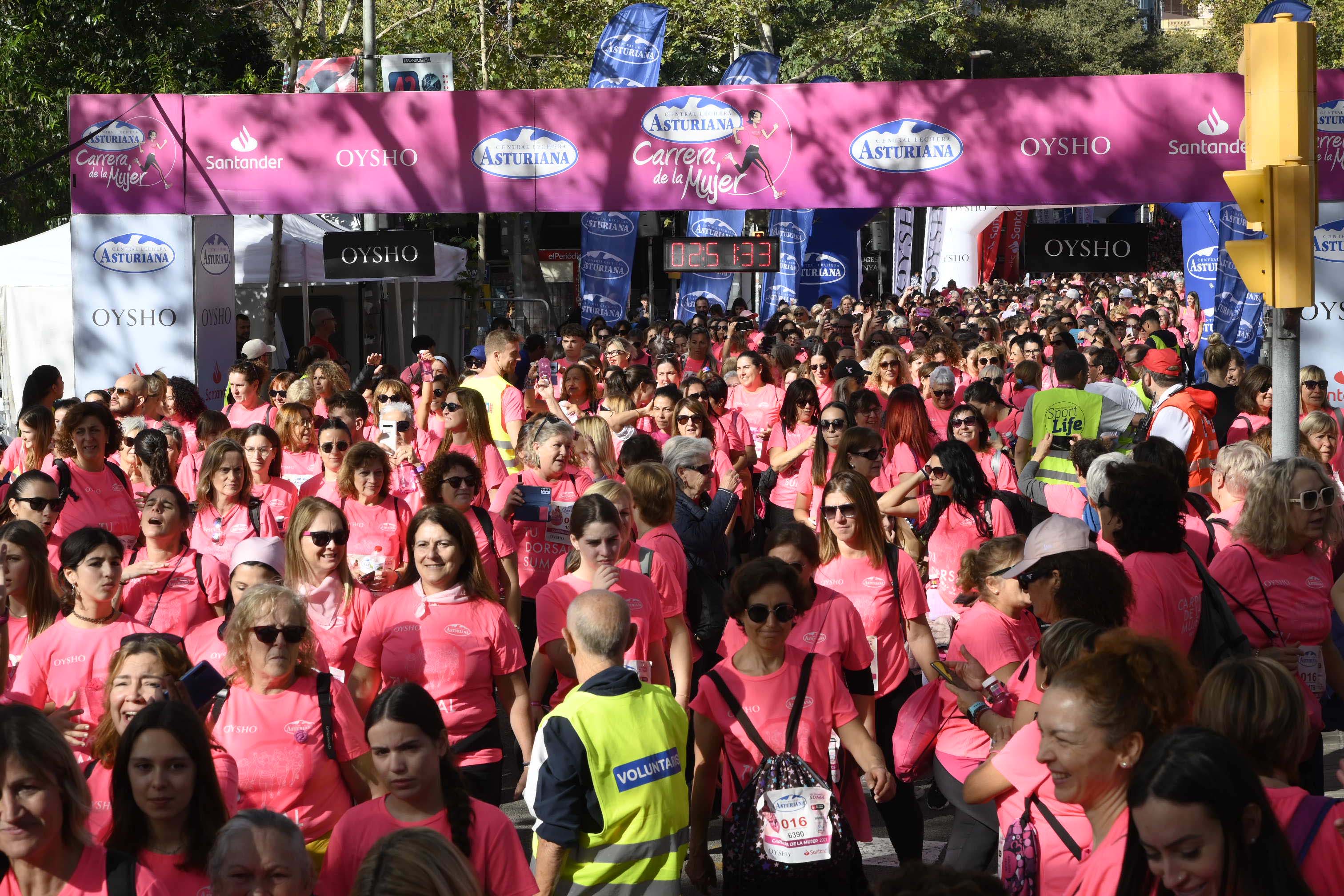 Las mejores fotos de la Carrera de la Mujer de Barcelona 2023. 8048