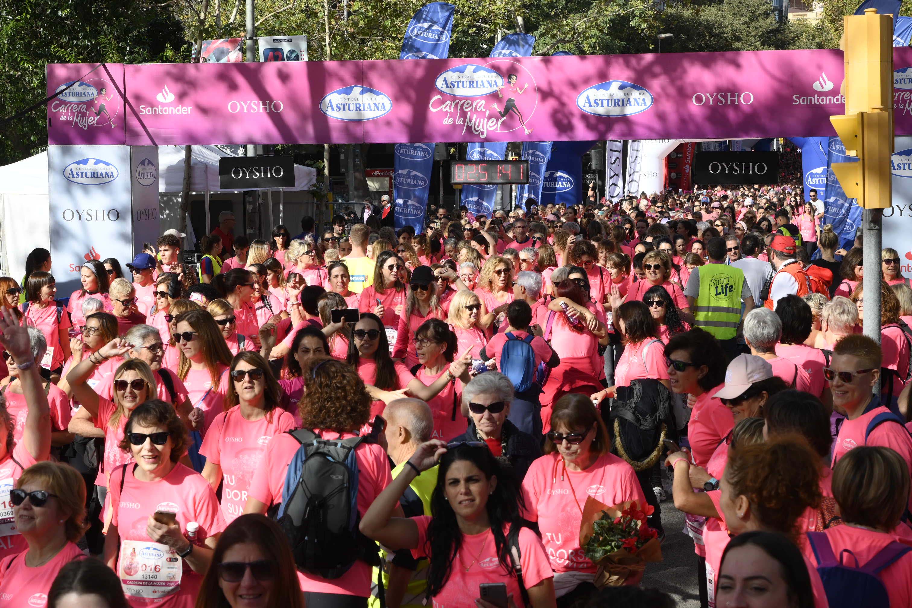 Las mejores fotos de la Carrera de la Mujer de Barcelona 2023. 8052