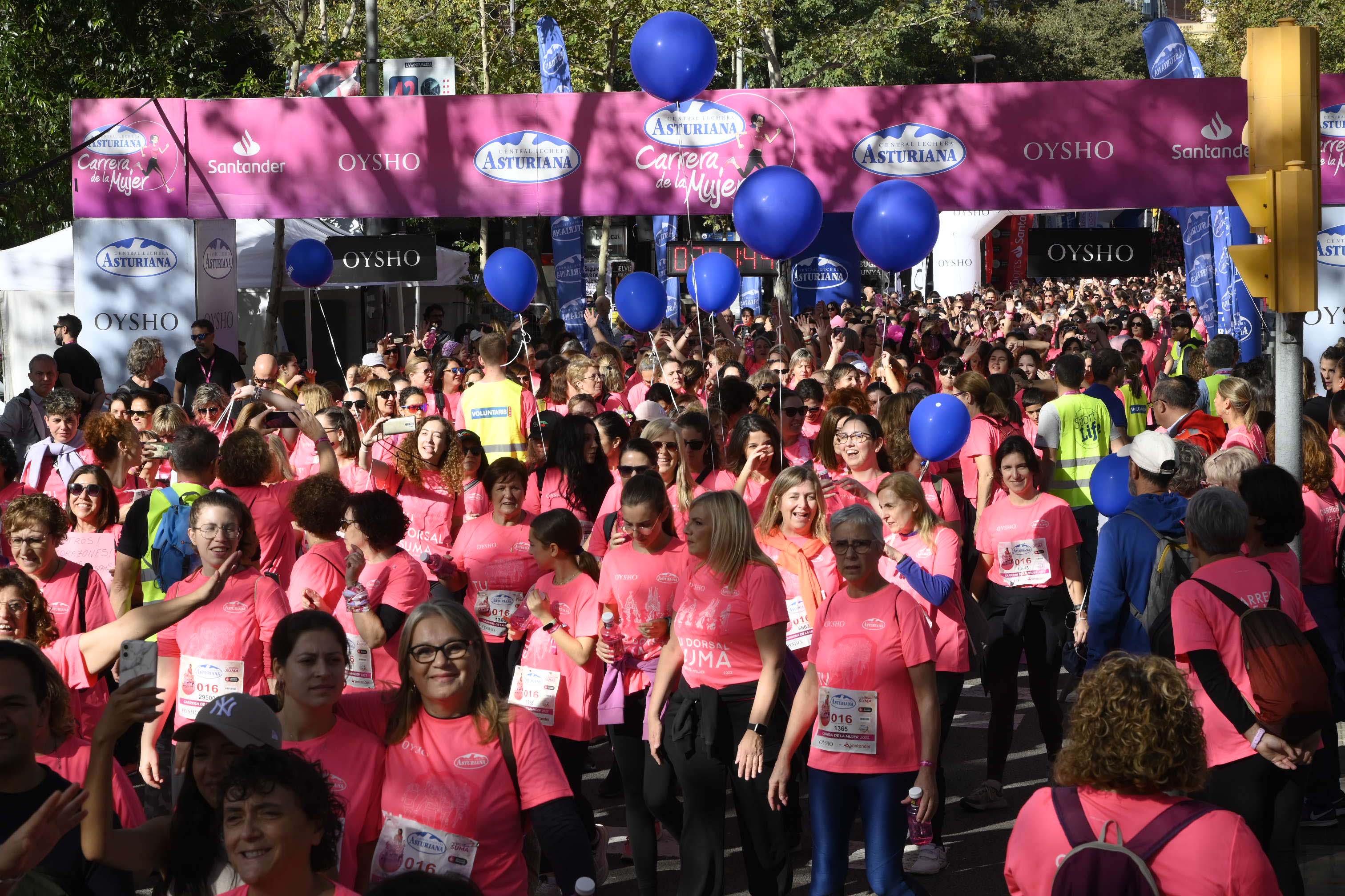 Las mejores fotos de la Carrera de la Mujer de Barcelona 2023. 7760