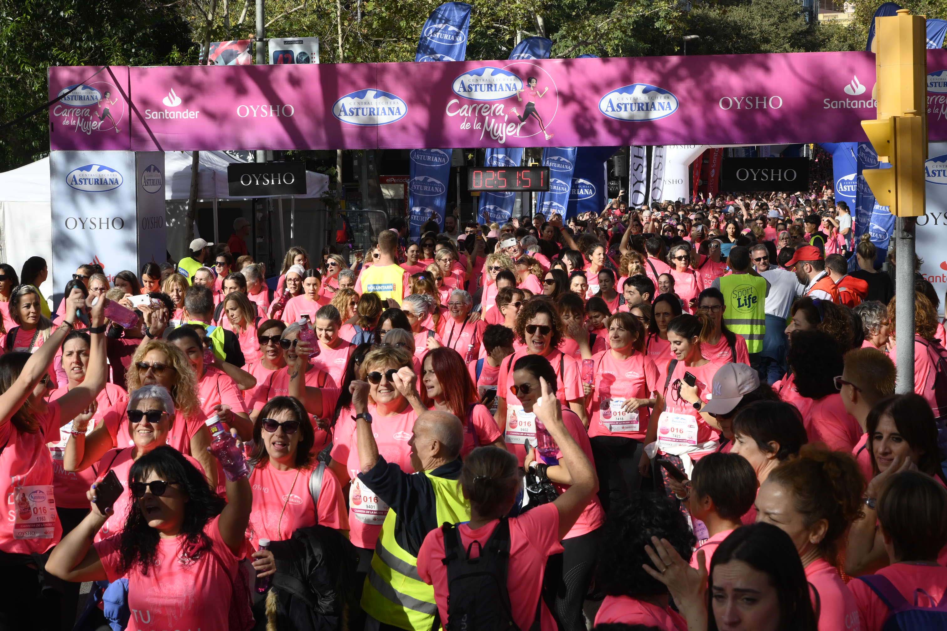 Las mejores fotos de la Carrera de la Mujer de Barcelona 2023. 8057