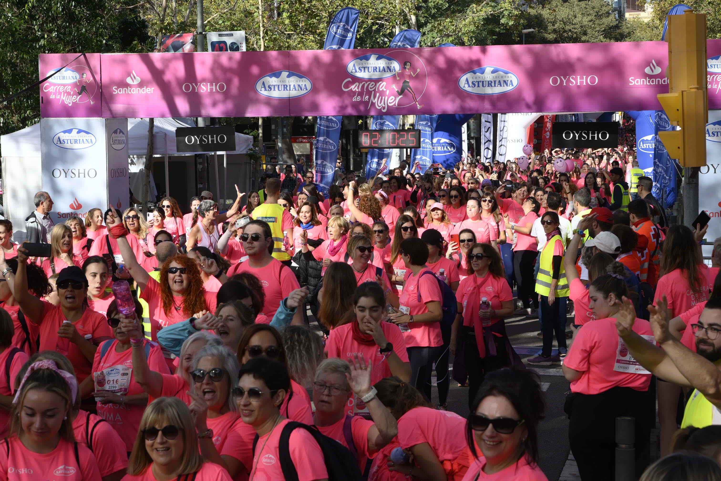 Las mejores fotos de la Carrera de la Mujer de Barcelona 2023. 6870