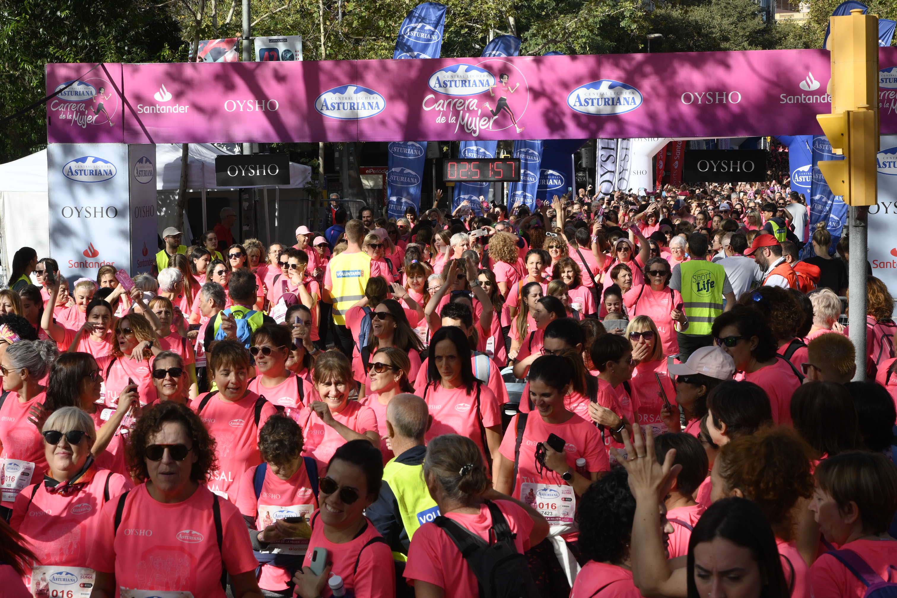 Las mejores fotos de la Carrera de la Mujer de Barcelona 2023. 8060