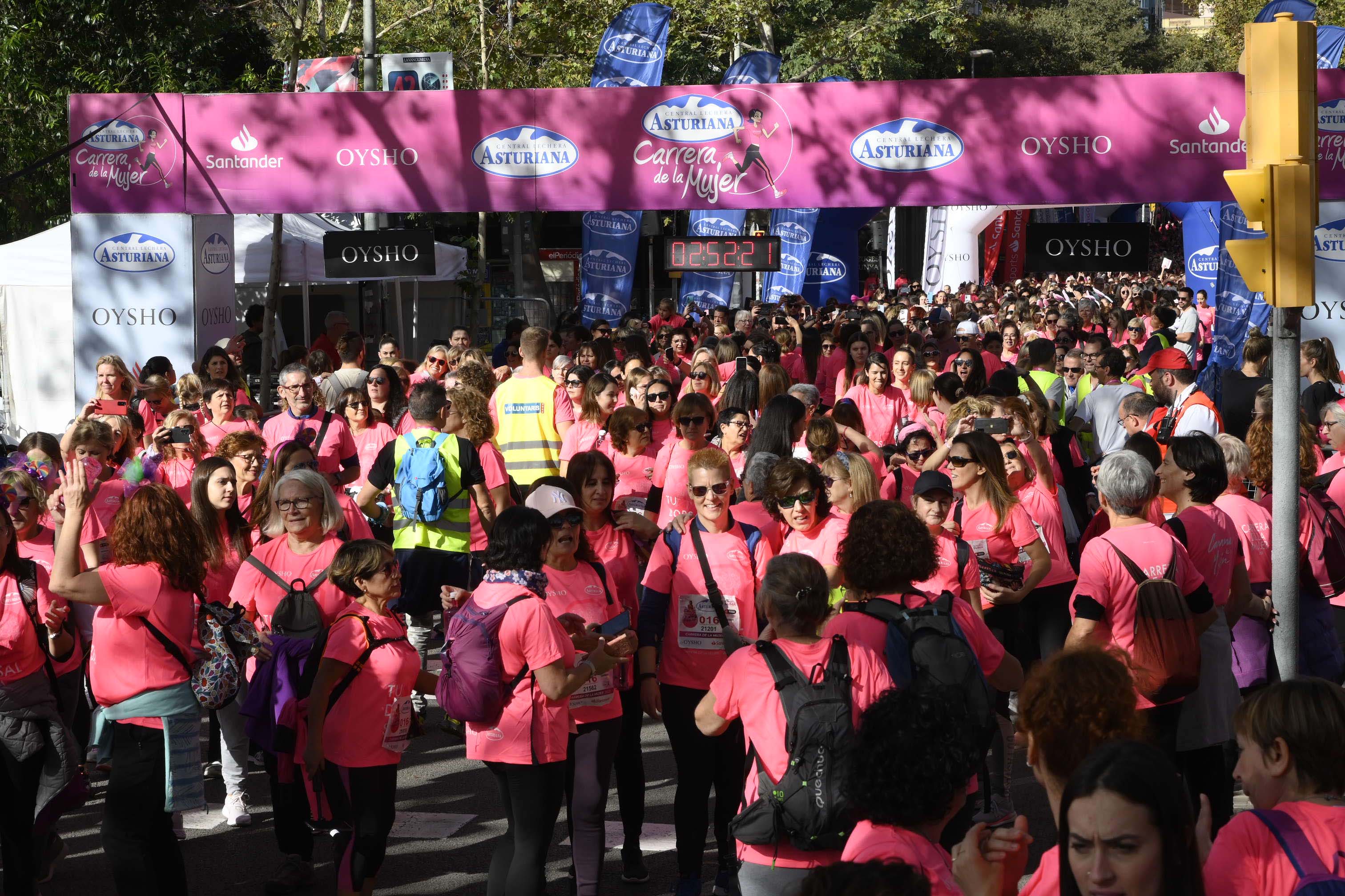 Las mejores fotos de la Carrera de la Mujer de Barcelona 2023. 8072