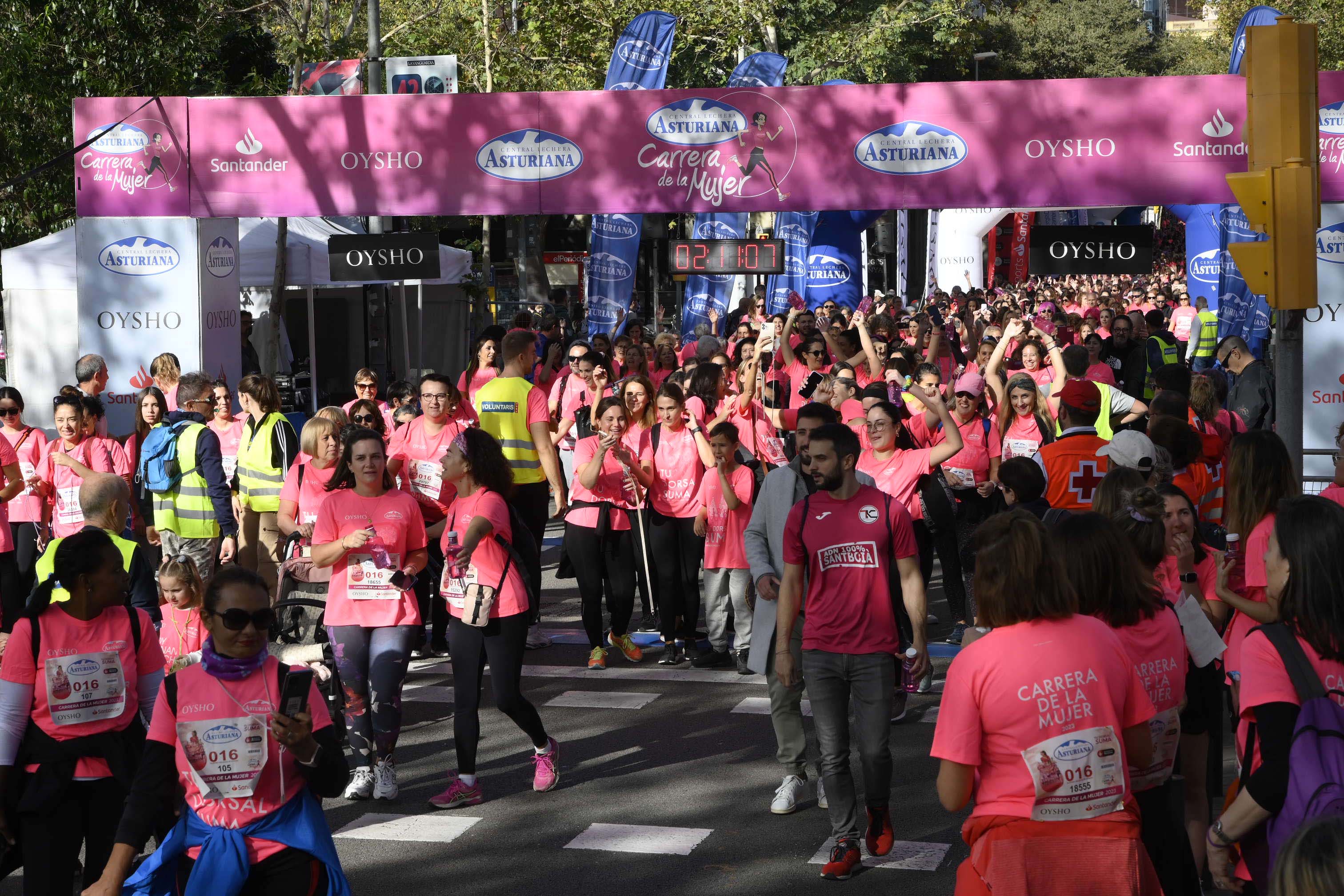 Las mejores fotos de la Carrera de la Mujer de Barcelona 2023. 6891