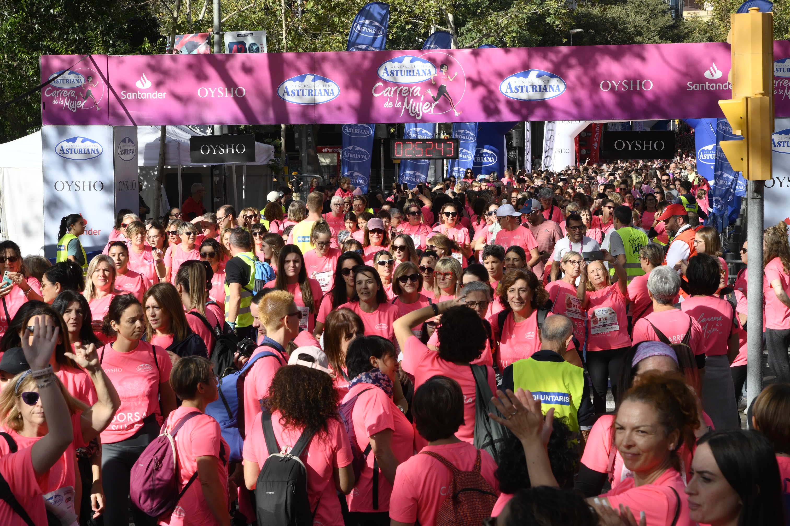 Las mejores fotos de la Carrera de la Mujer de Barcelona 2023. 8083