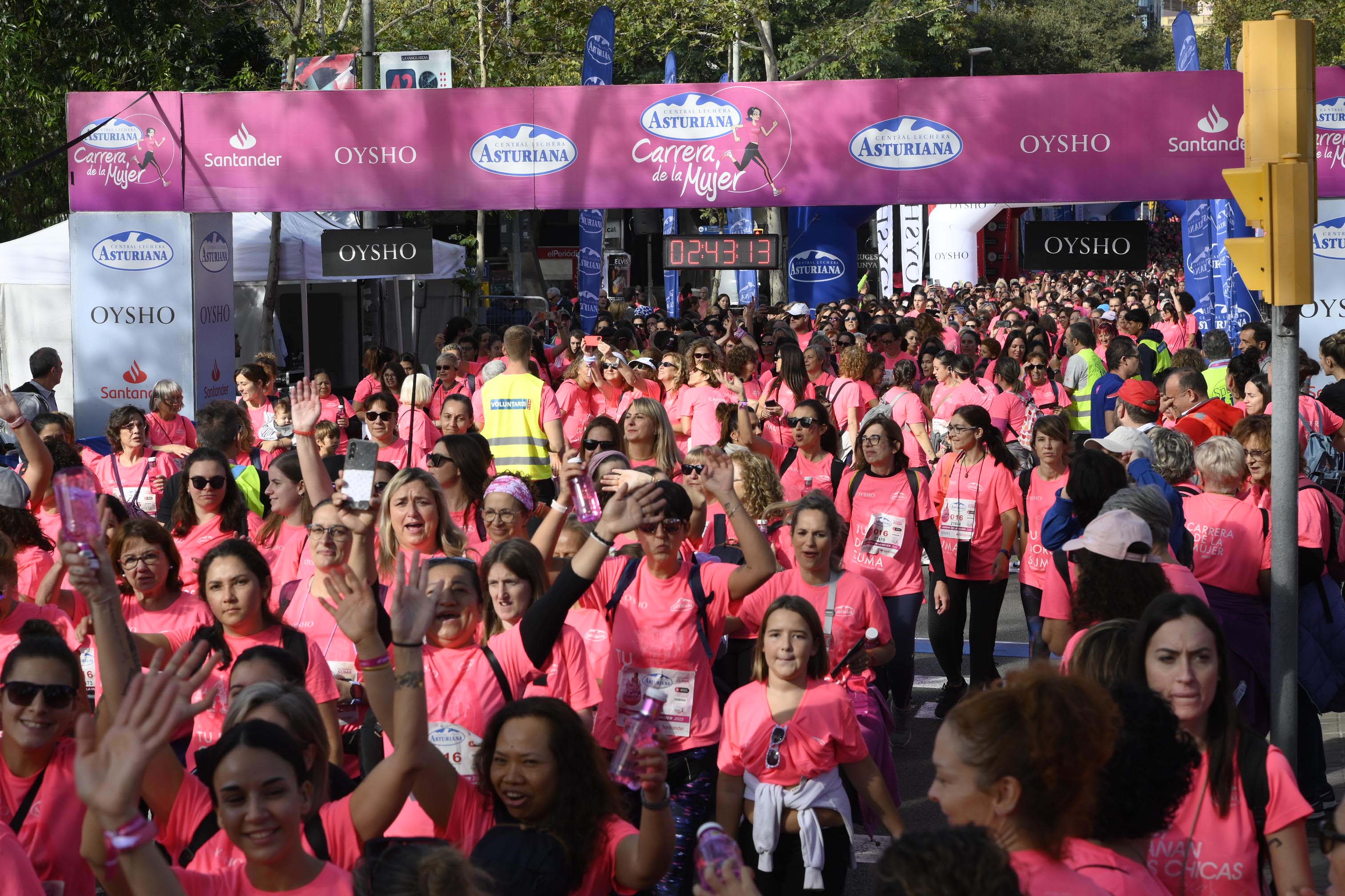 Las mejores fotos de la Carrera de la Mujer de Barcelona 2023. 7798