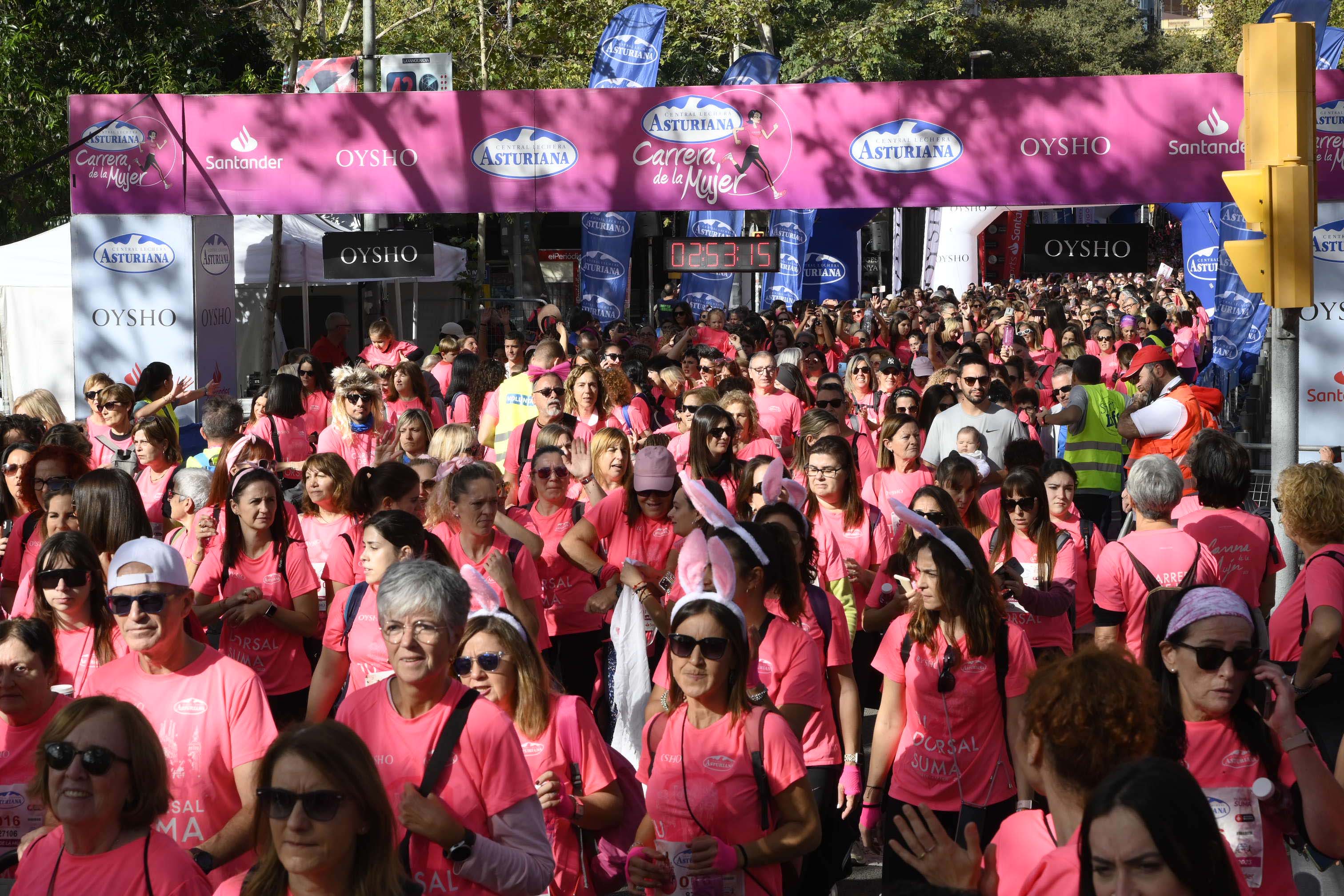 Las mejores fotos de la Carrera de la Mujer de Barcelona 2023. 8099