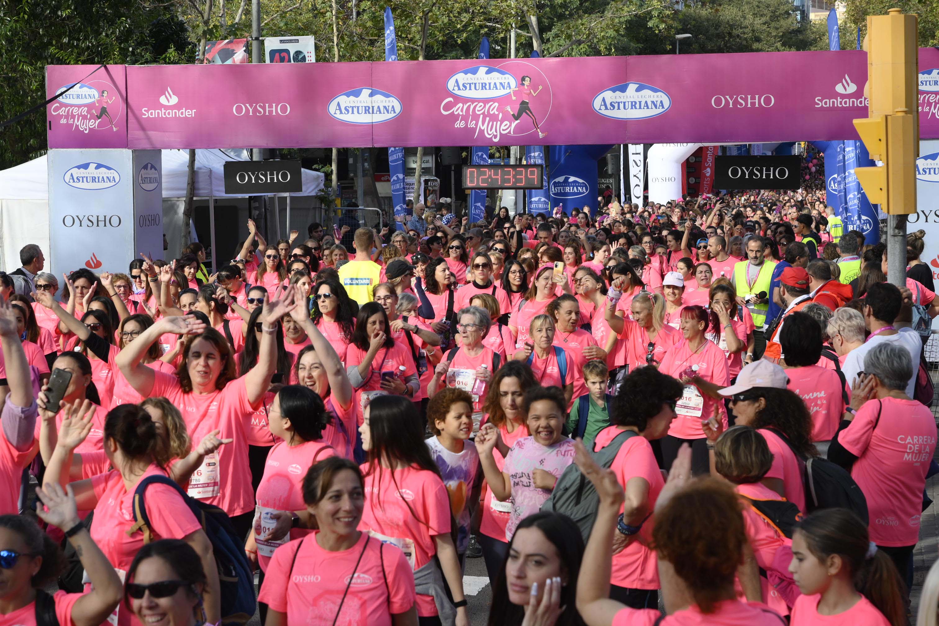 Las mejores fotos de la Carrera de la Mujer de Barcelona 2023. 7811