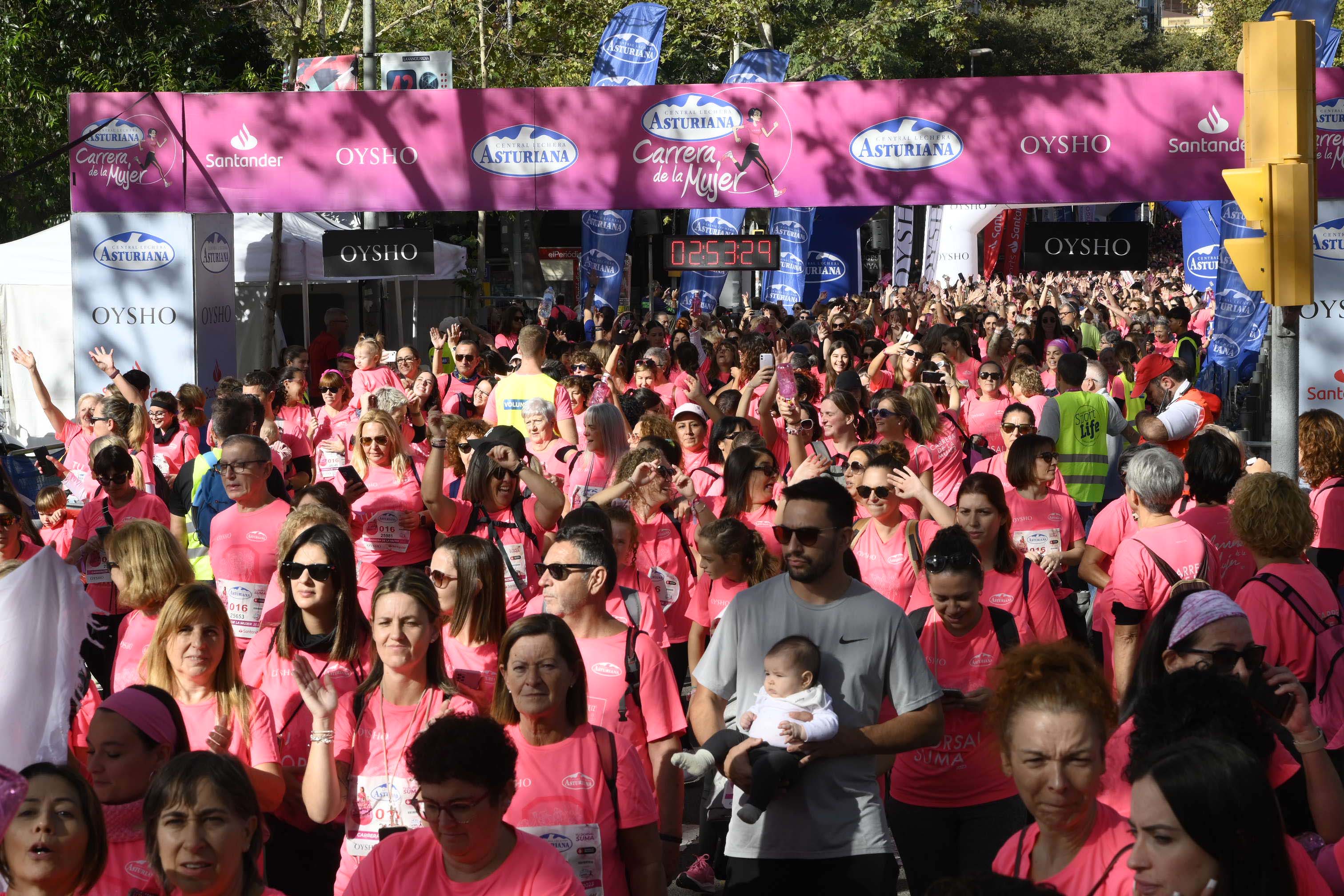 Las mejores fotos de la Carrera de la Mujer de Barcelona 2023. 8106