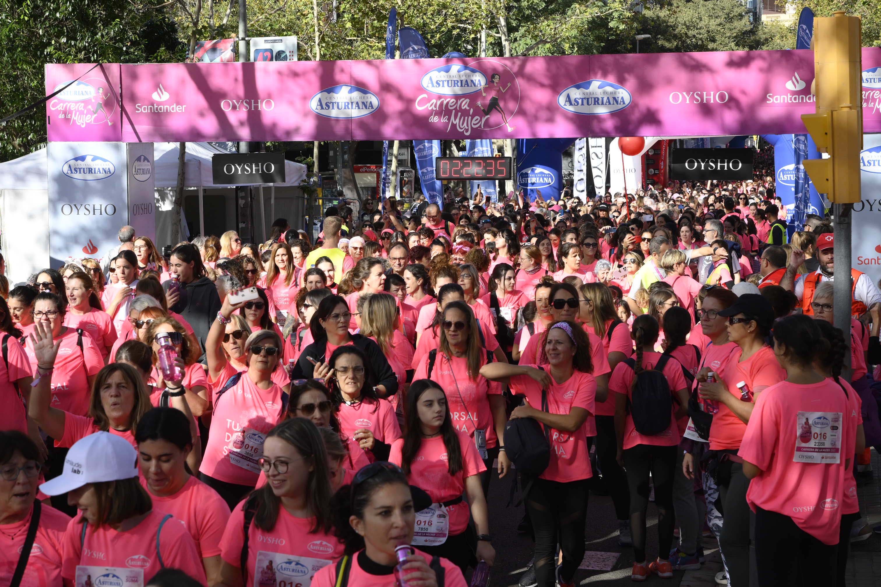 Las mejores fotos de la Carrera de la Mujer de Barcelona 2023. 7213