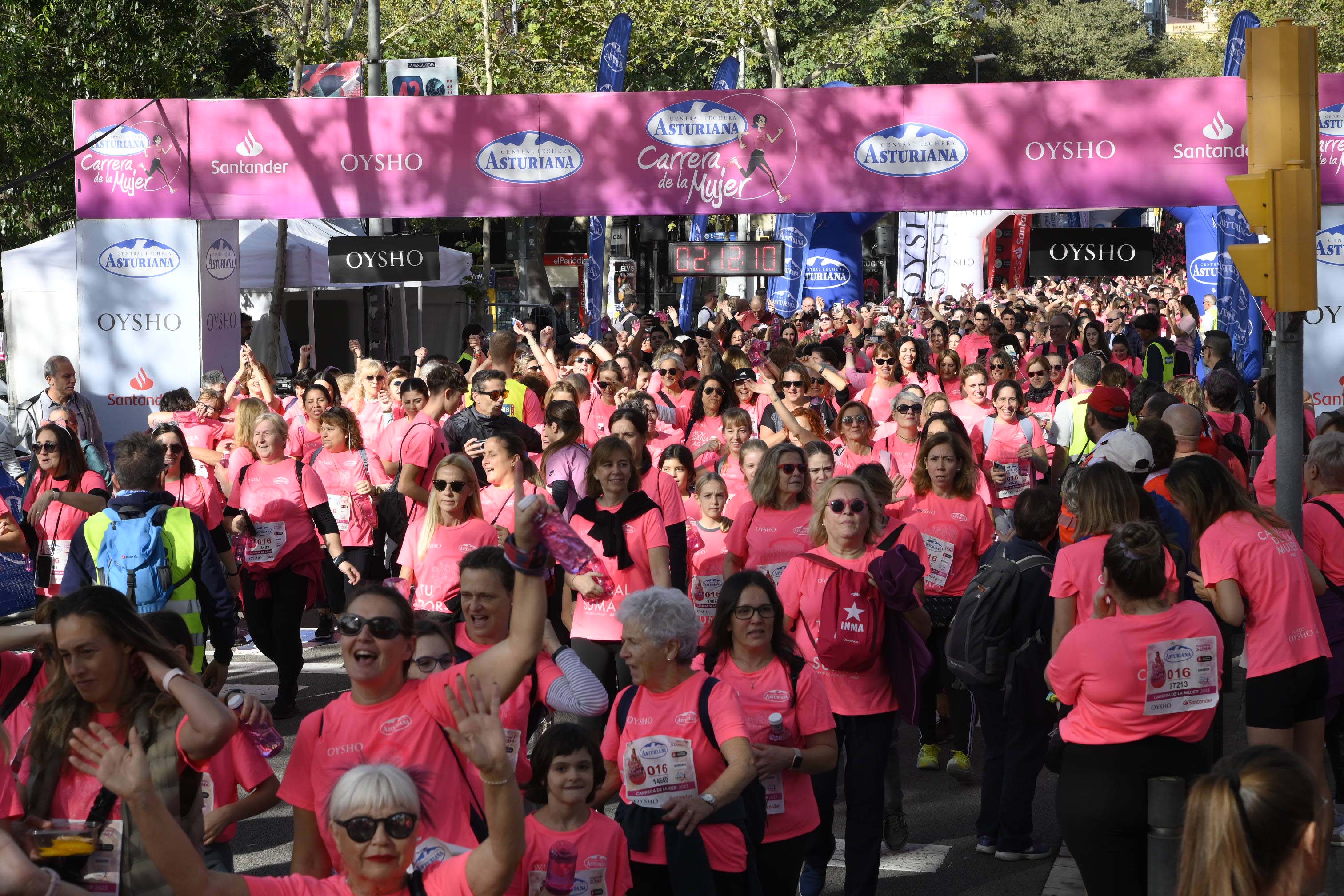 Las mejores fotos de la Carrera de la Mujer de Barcelona 2023. 6918