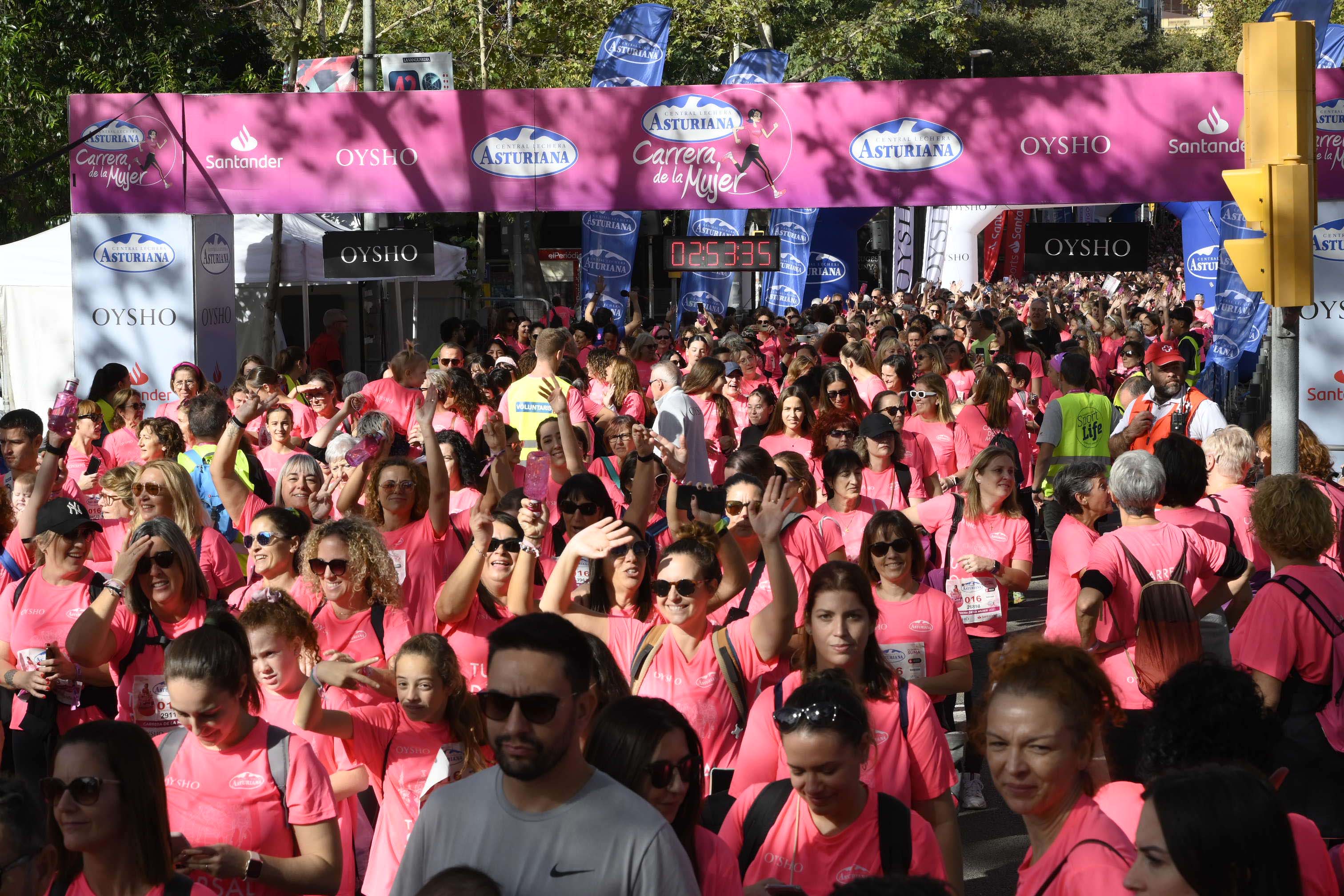 Las mejores fotos de la Carrera de la Mujer de Barcelona 2023. 8109