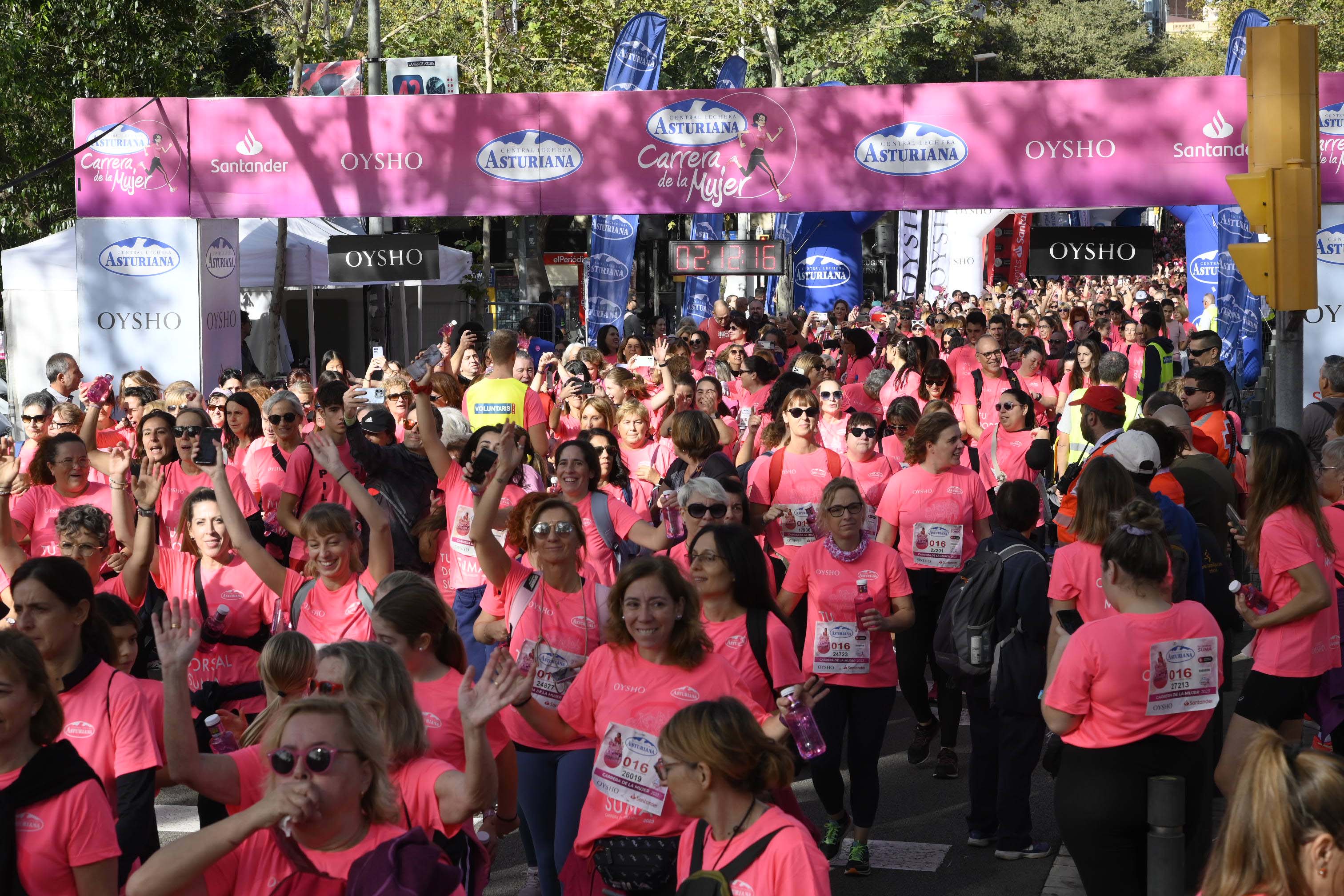 Las mejores fotos de la Carrera de la Mujer de Barcelona 2023. 6921