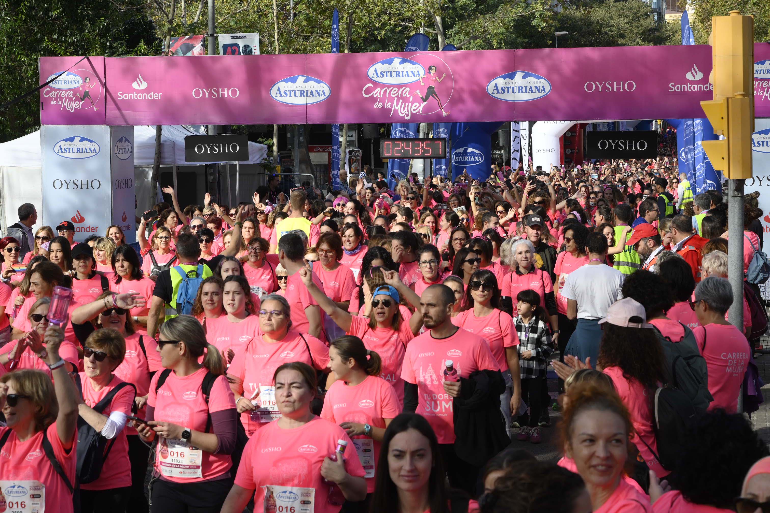 Las mejores fotos de la Carrera de la Mujer de Barcelona 2023. 7820