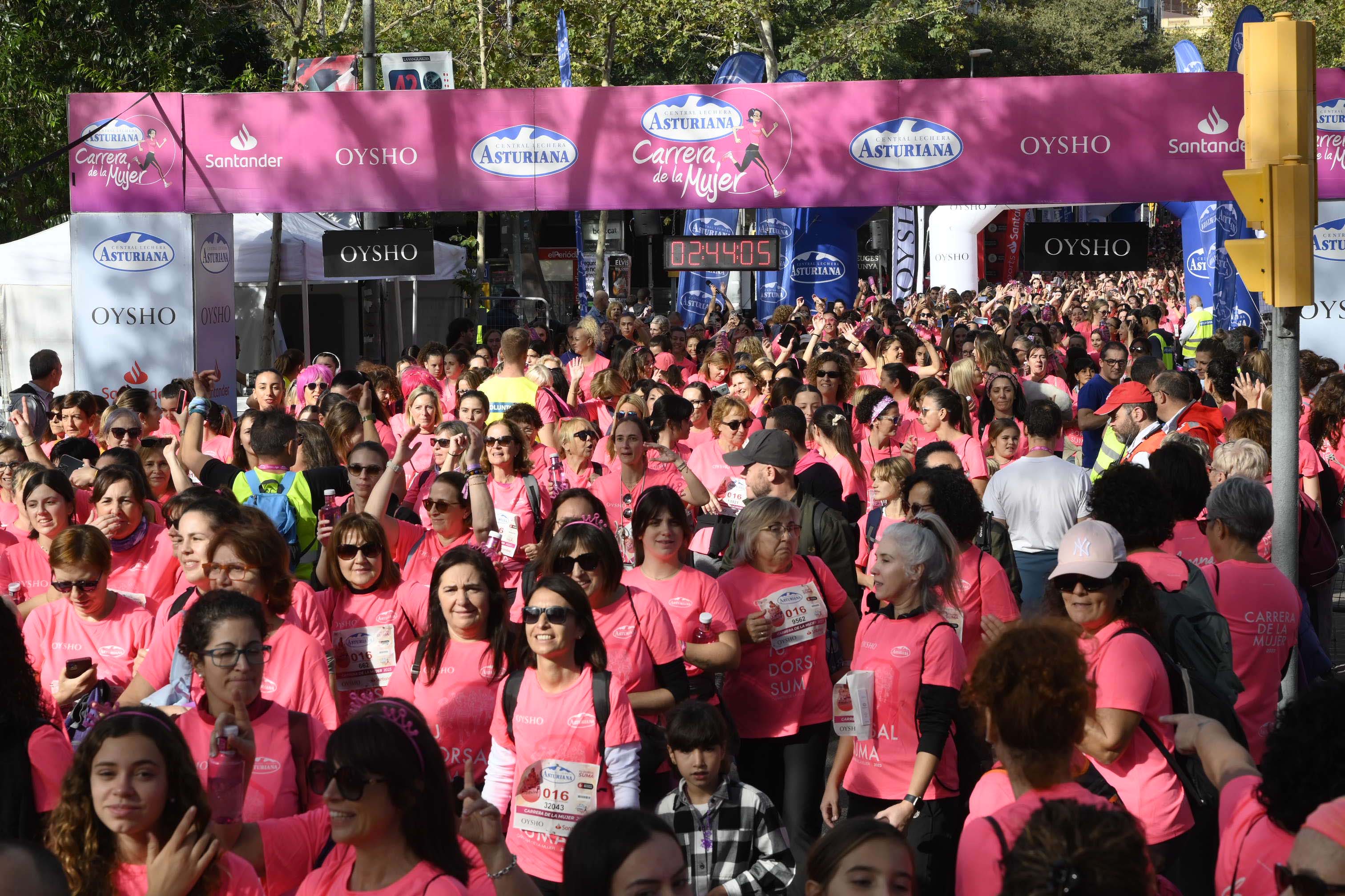 Las mejores fotos de la Carrera de la Mujer de Barcelona 2023. 7824