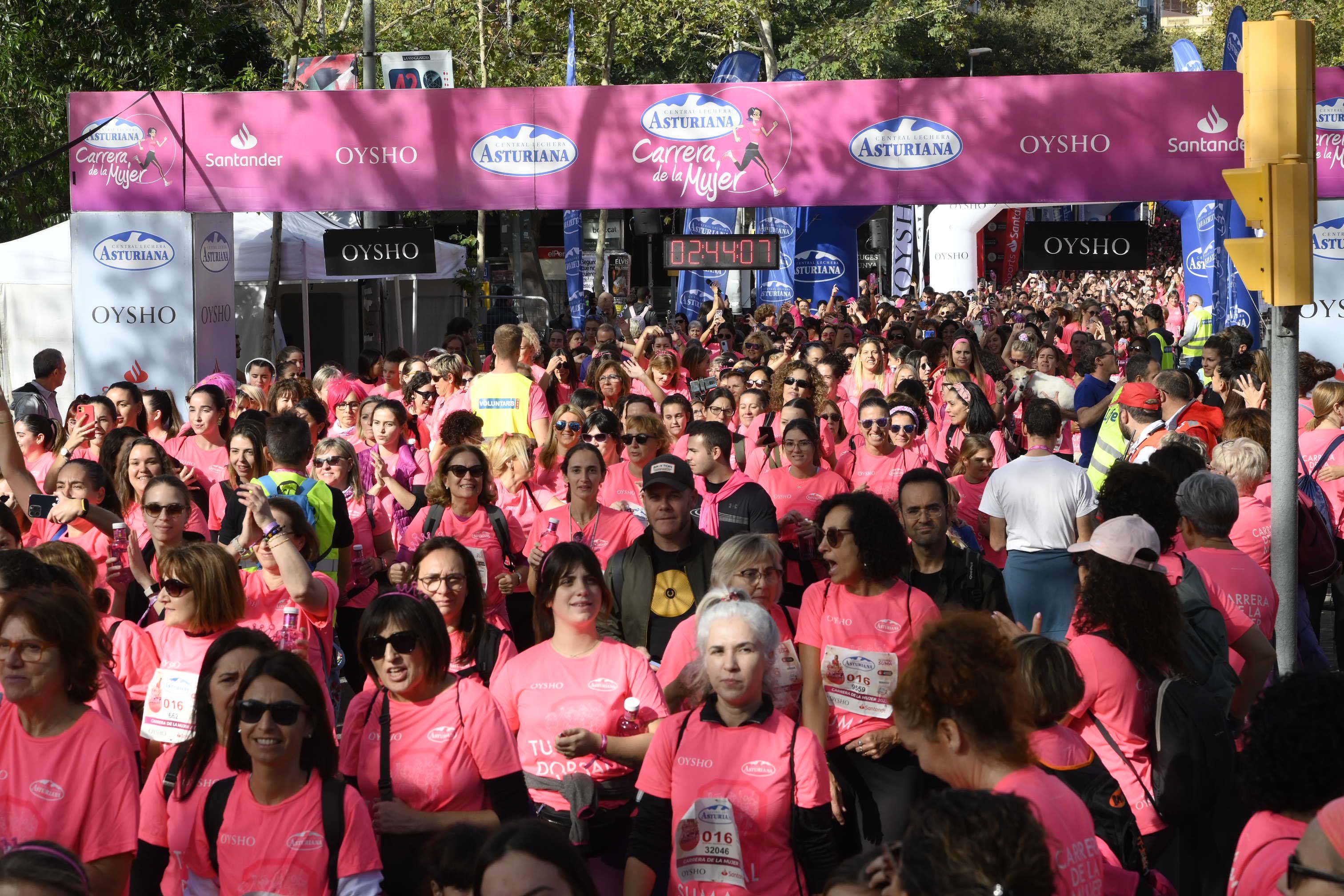 Las mejores fotos de la Carrera de la Mujer de Barcelona 2023. 7825