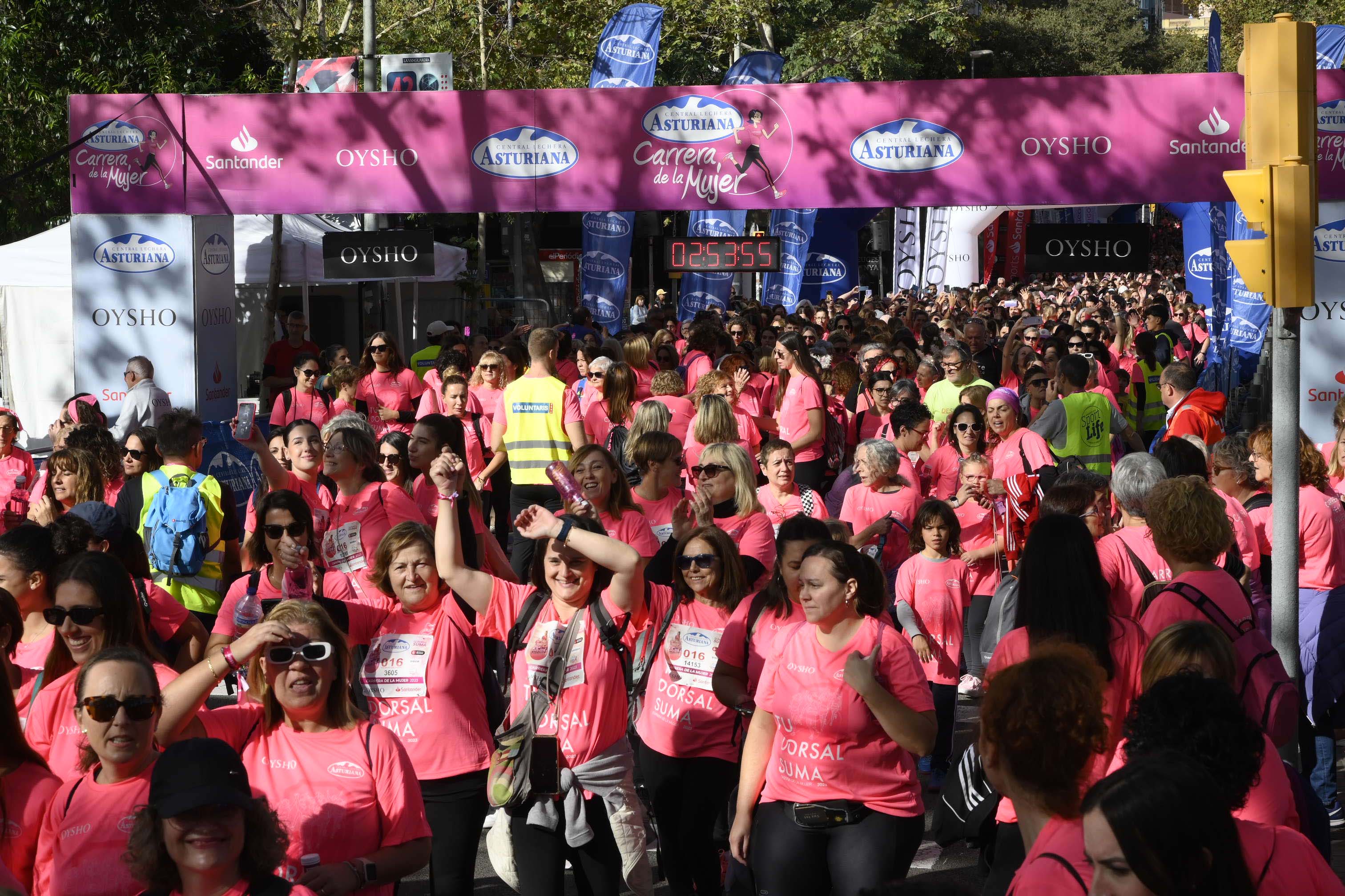 Las mejores fotos de la Carrera de la Mujer de Barcelona 2023. 8119