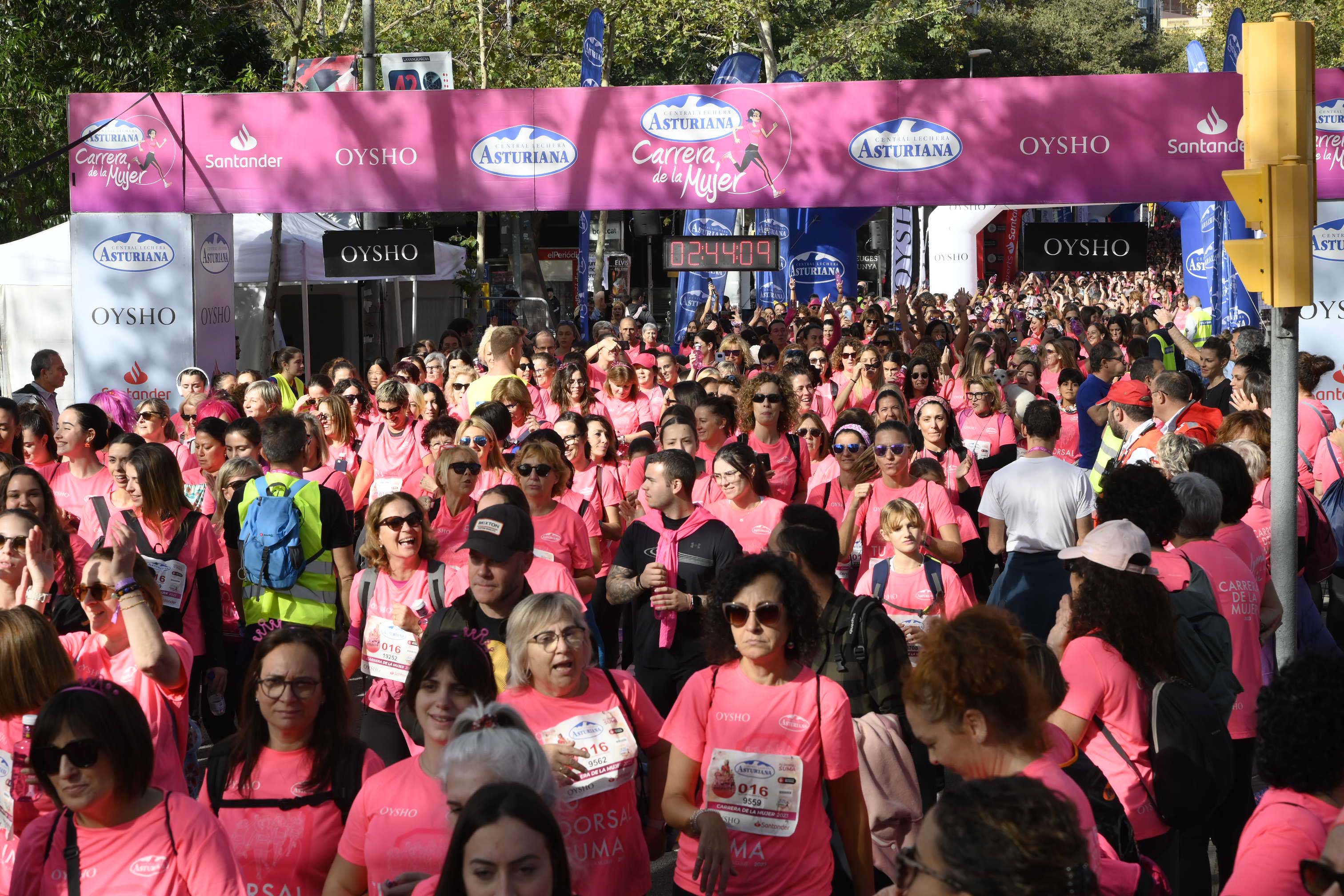 Las mejores fotos de la Carrera de la Mujer de Barcelona 2023. 7826