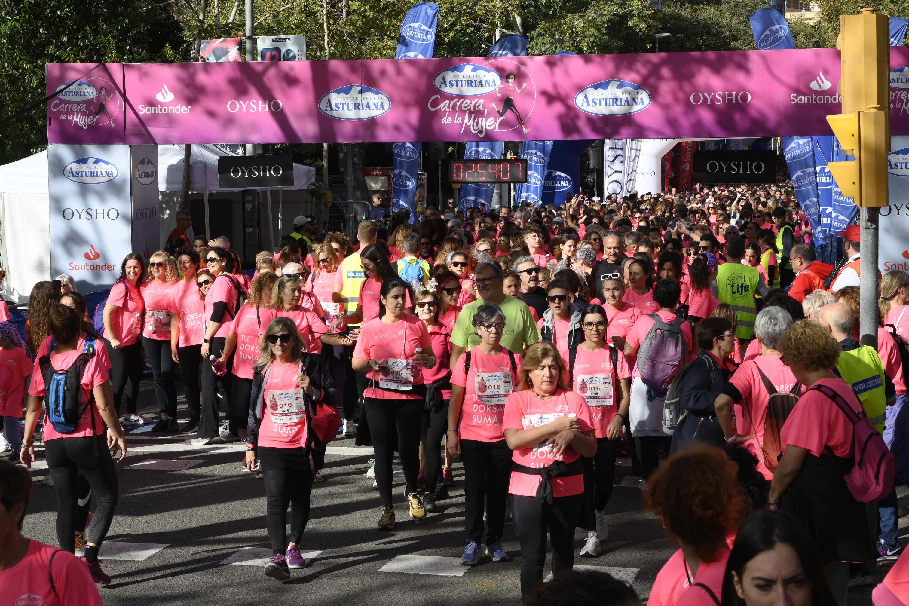 Las mejores fotos de la Carrera de la Mujer de Barcelona 2023. 8125