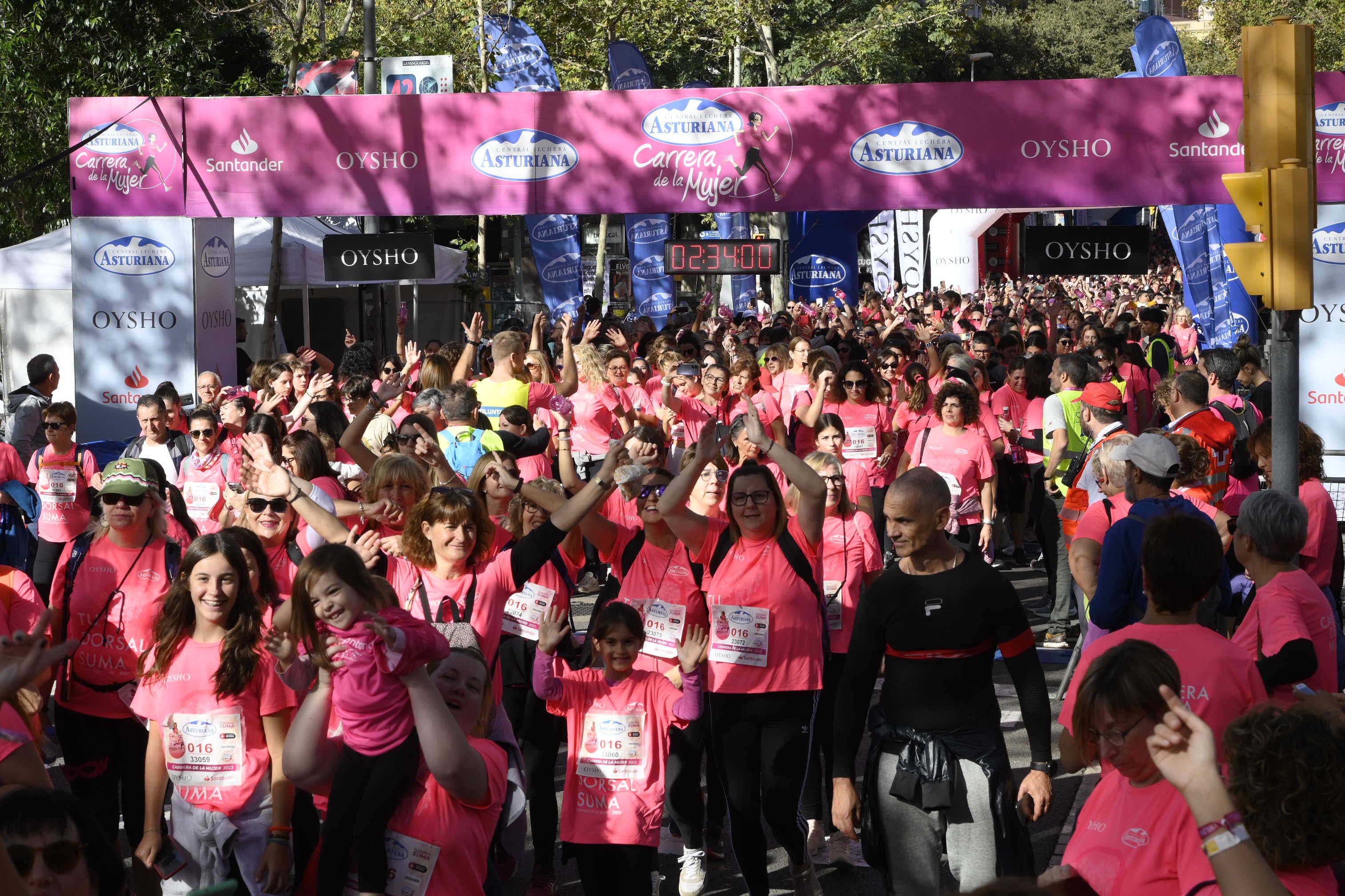 Las mejores fotos de la Carrera de la Mujer de Barcelona 2023. 7543