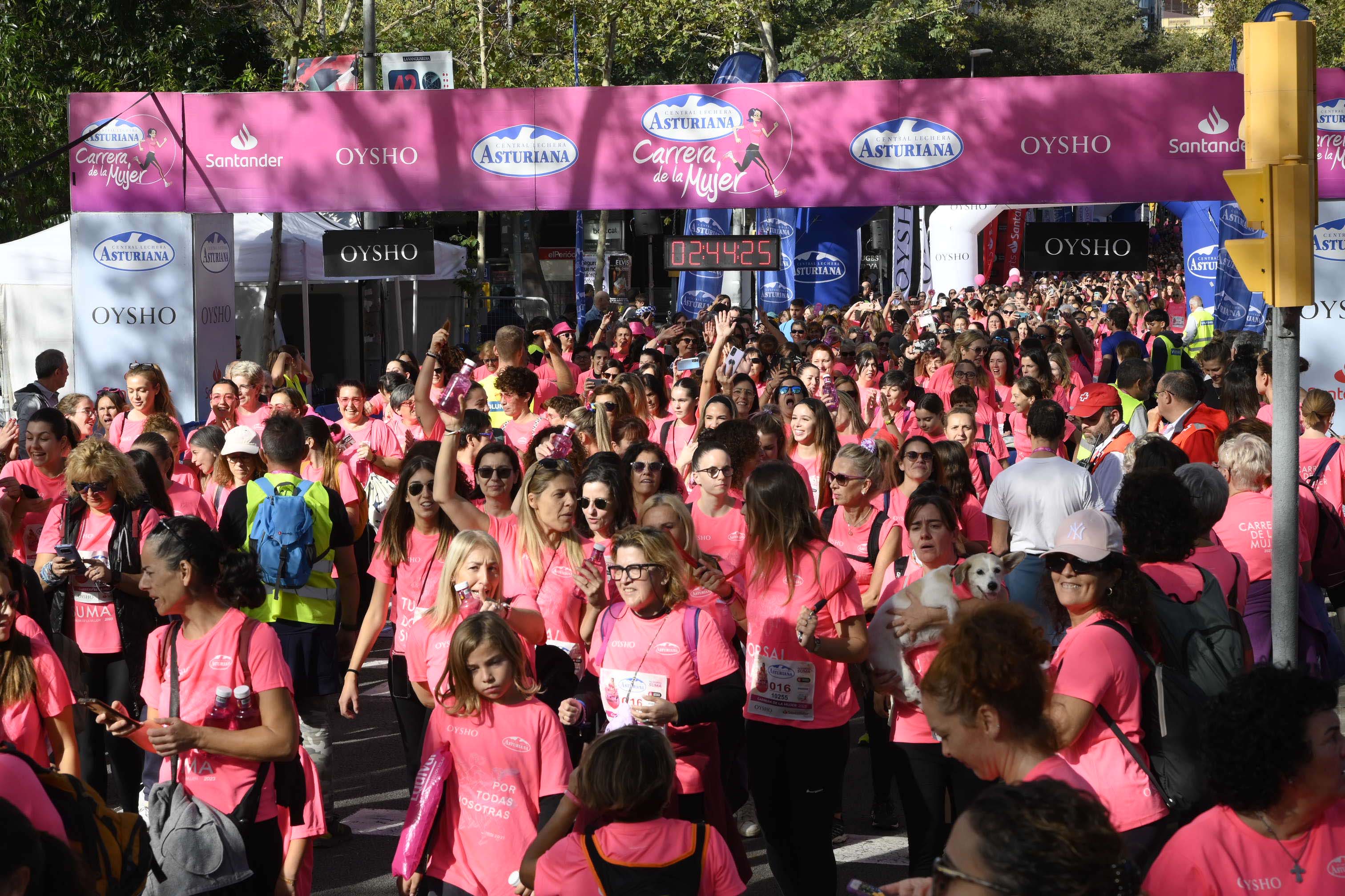 Las mejores fotos de la Carrera de la Mujer de Barcelona 2023. 7834