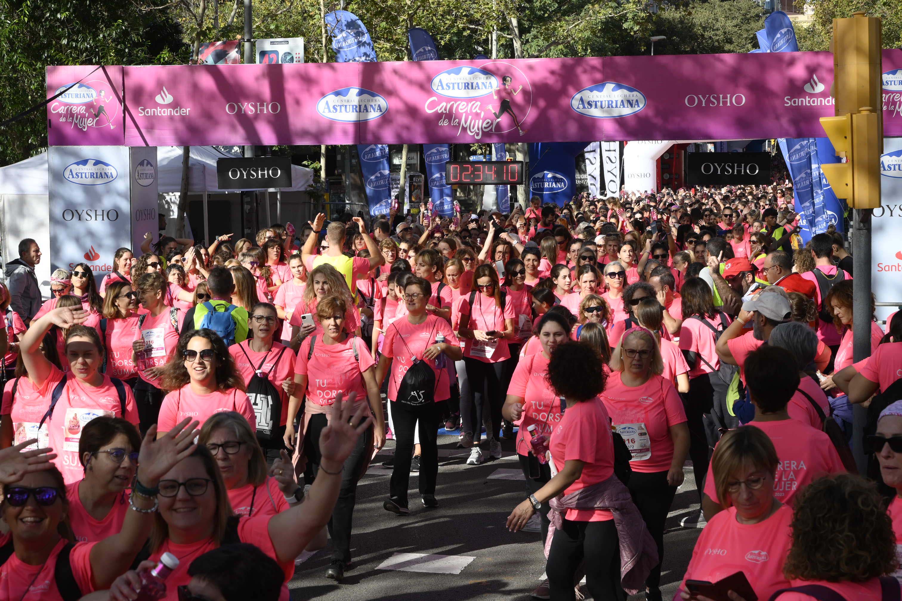 Las mejores fotos de la Carrera de la Mujer de Barcelona 2023. 7548