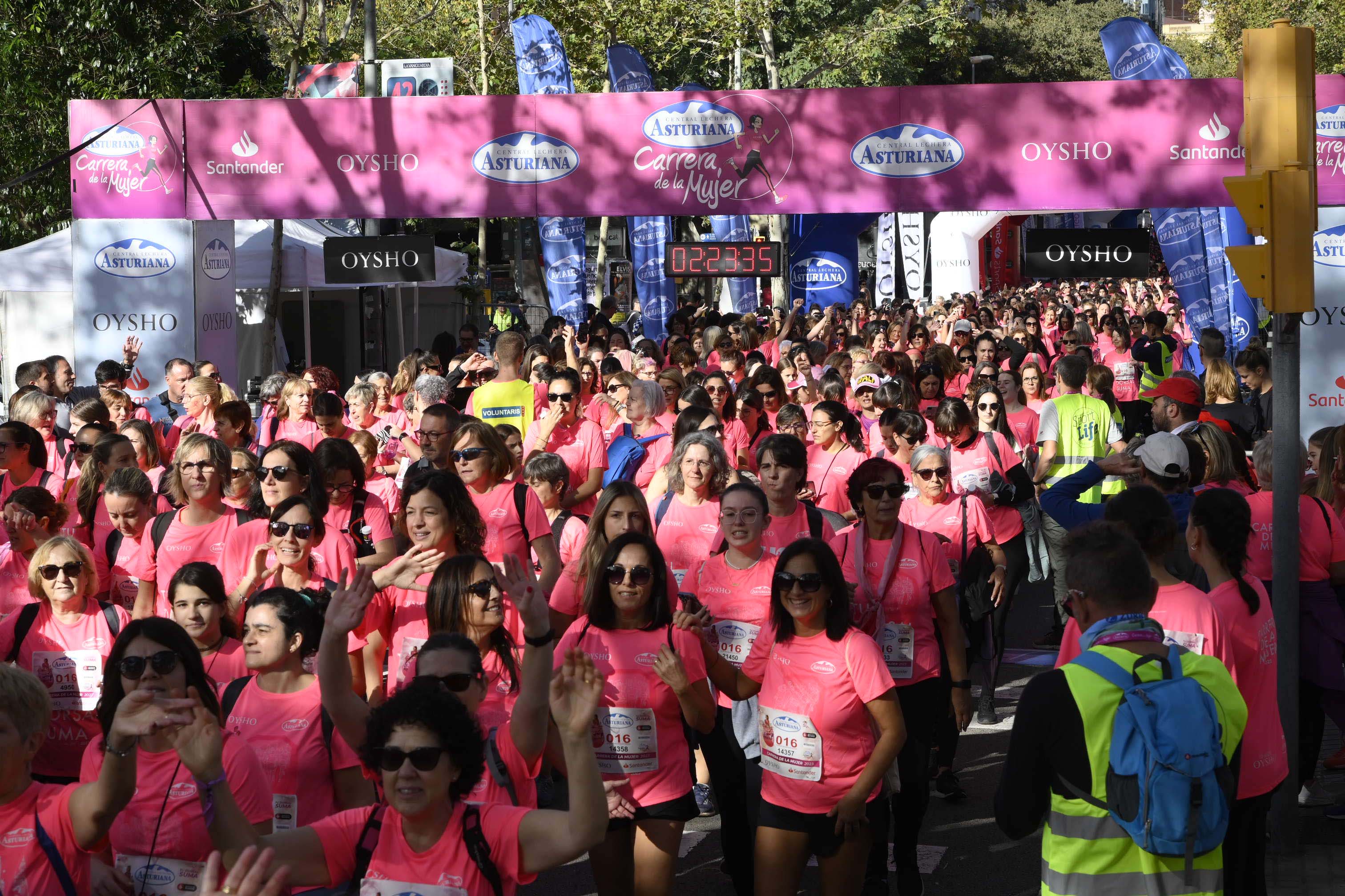 Las mejores fotos de la Carrera de la Mujer de Barcelona 2023. 7243