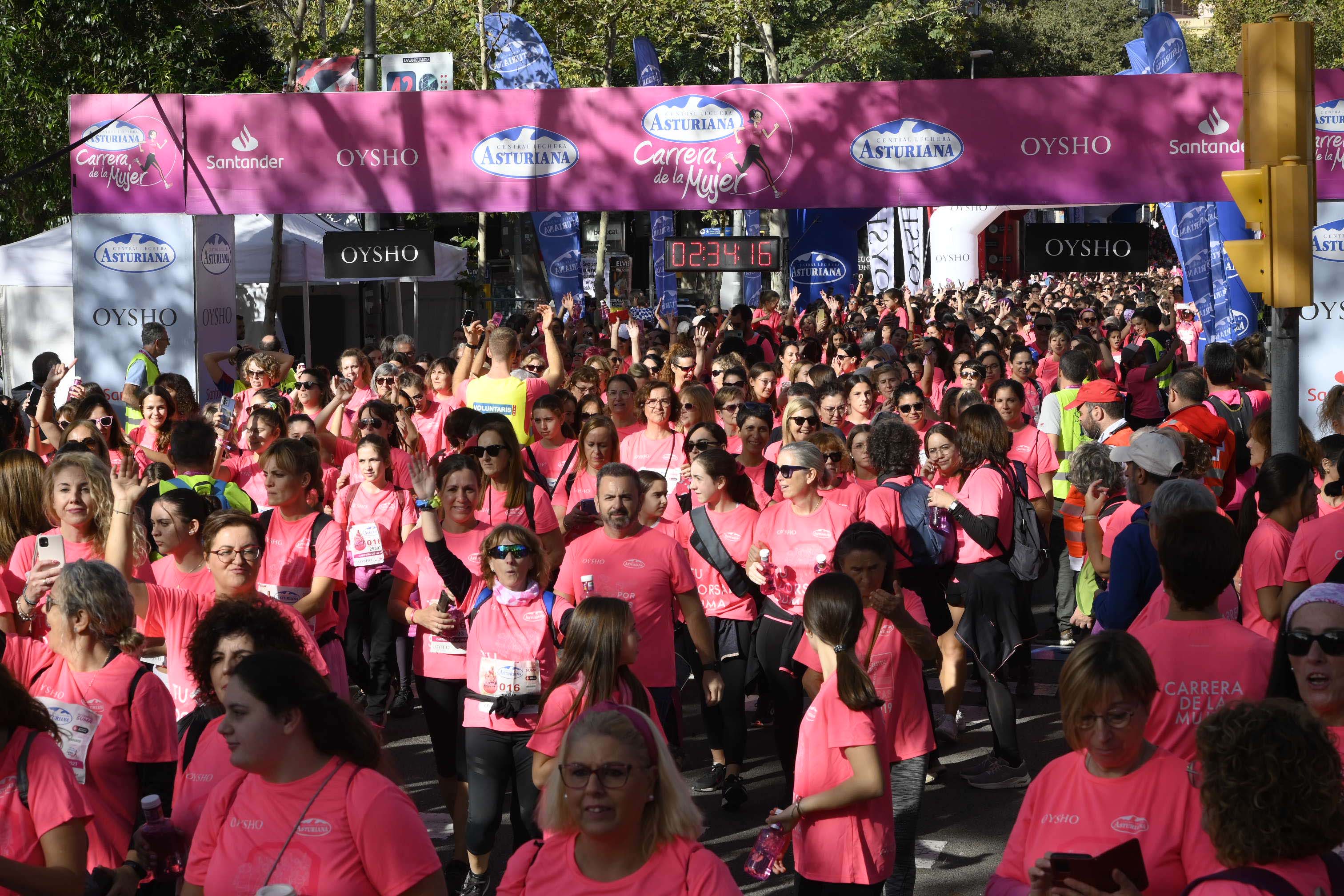 Las mejores fotos de la Carrera de la Mujer de Barcelona 2023. 7551