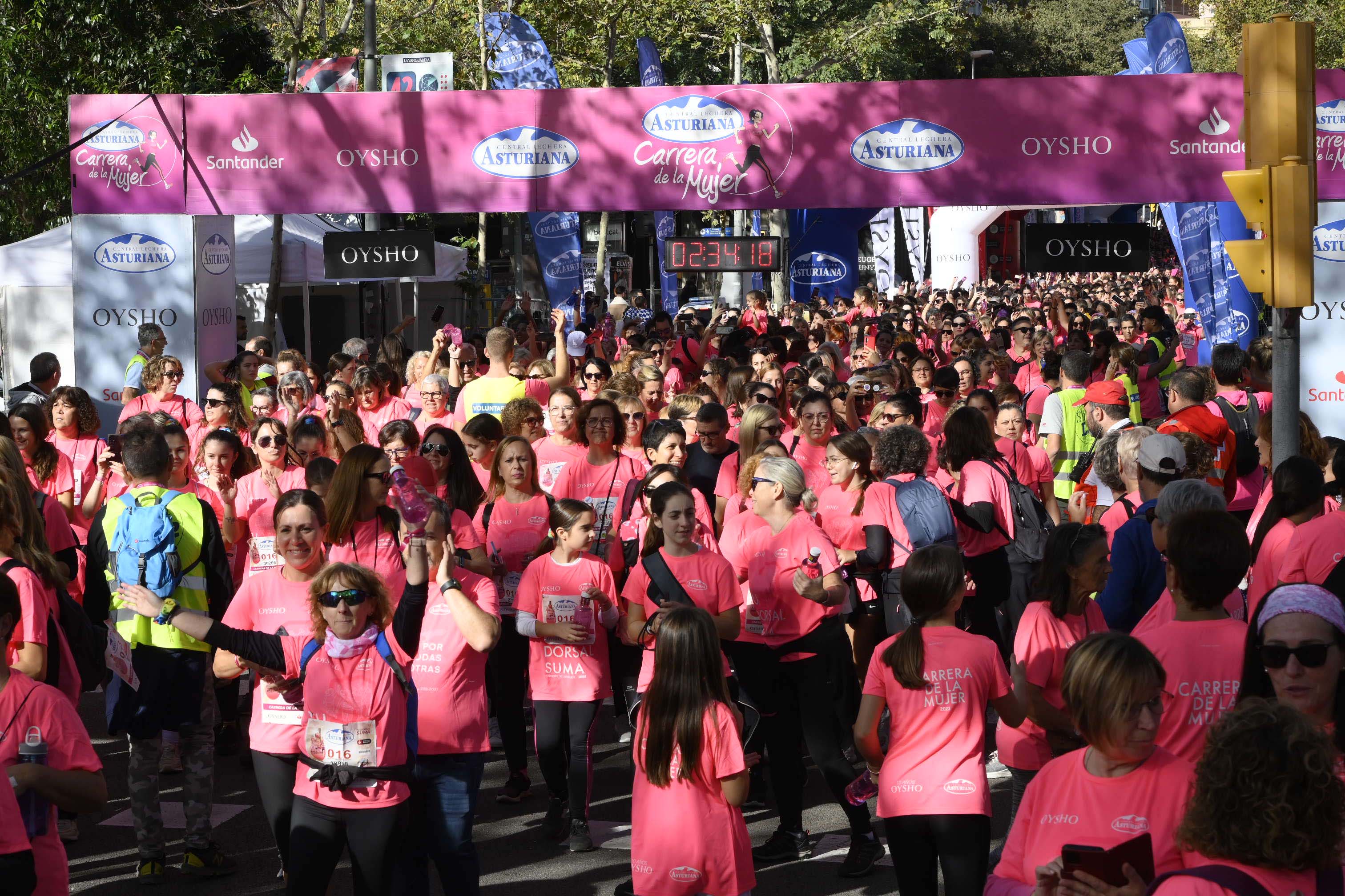 Las mejores fotos de la Carrera de la Mujer de Barcelona 2023. 7552